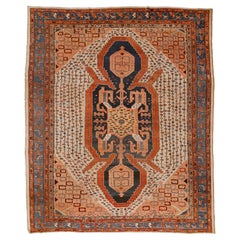 Antiker dramatischer Bakhshaish-Teppich mit Tierpelz-Design