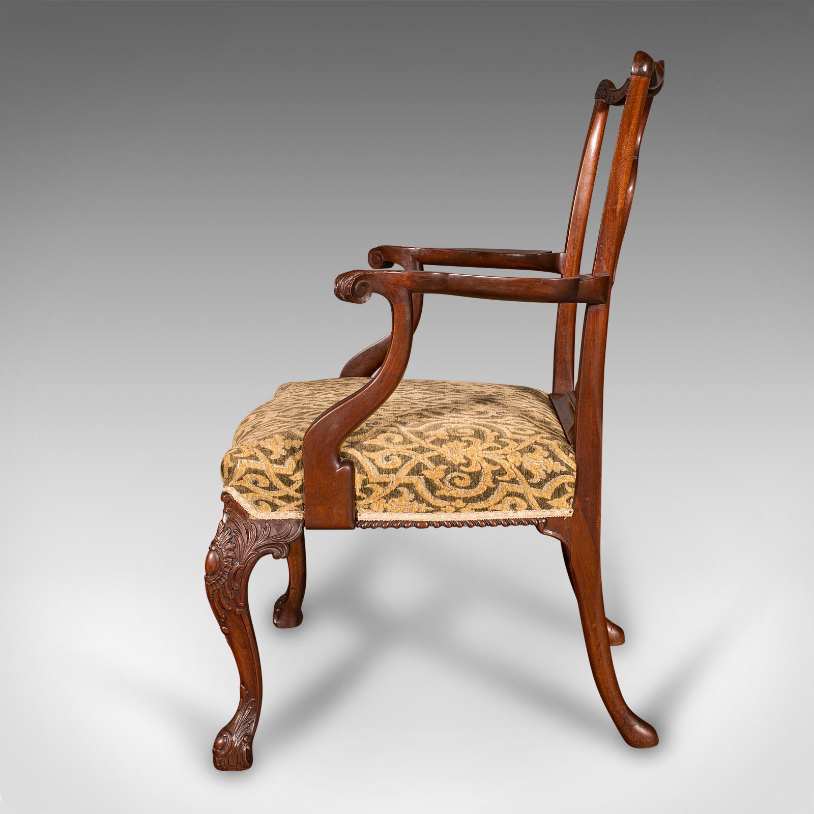 Antiker Zeichnungszimmersessel, englisch, Elbow Chair, Chippendale Revival, um 1900 (Britisch) im Angebot