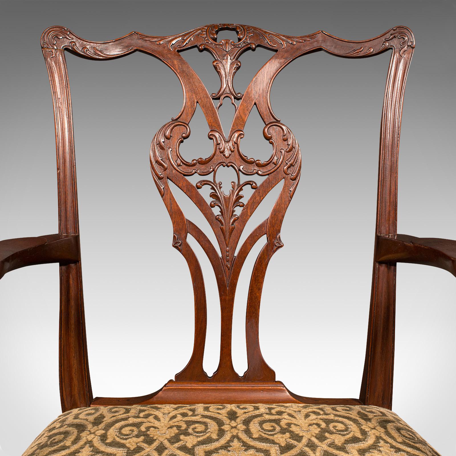 Antiker Zeichnungszimmersessel, englisch, Elbow Chair, Chippendale Revival, um 1900 im Angebot 1