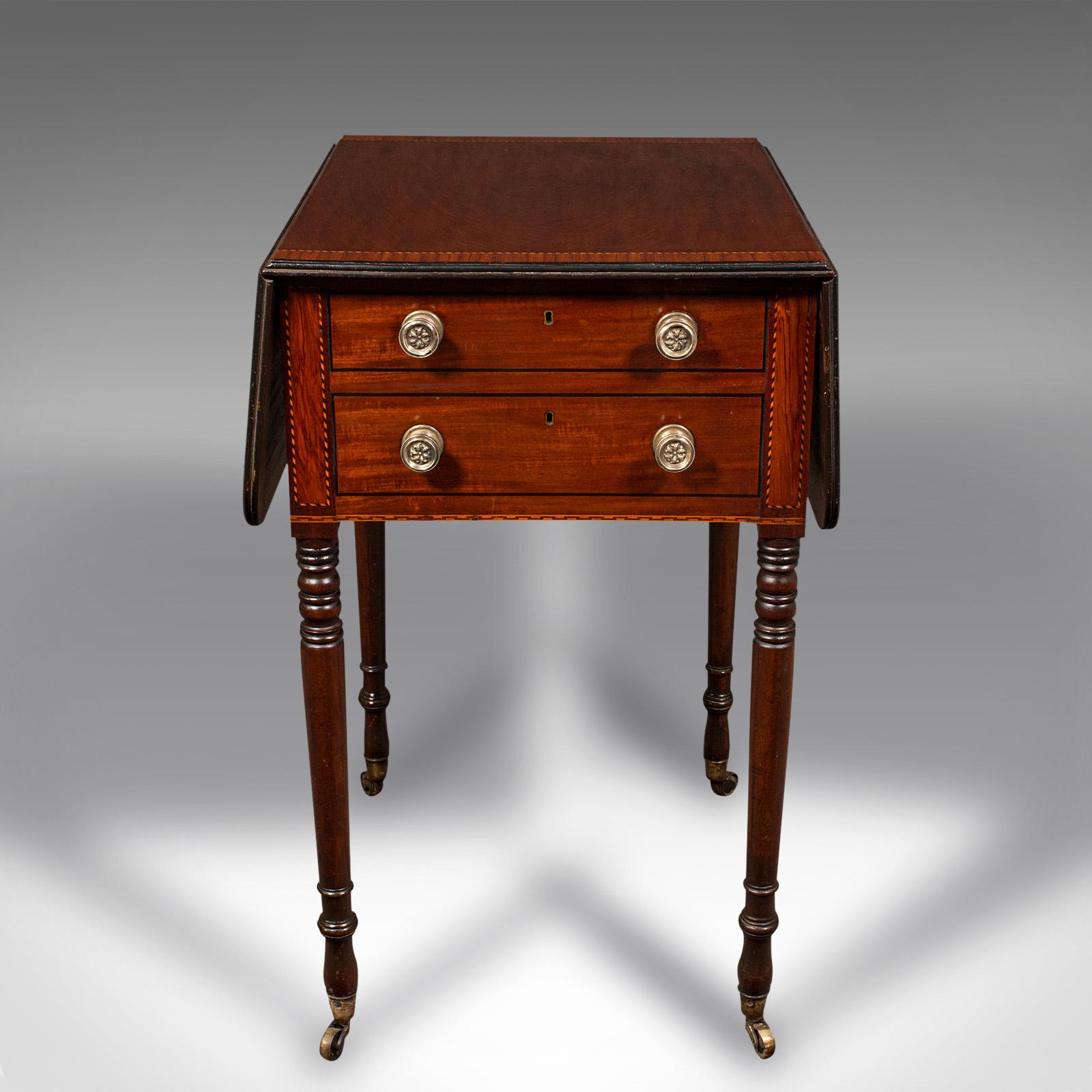 Table de salle à dessin antique Pembroke, anglaise, à feuilles tombantes, d'appoint, lampe, Régence en vente 1
