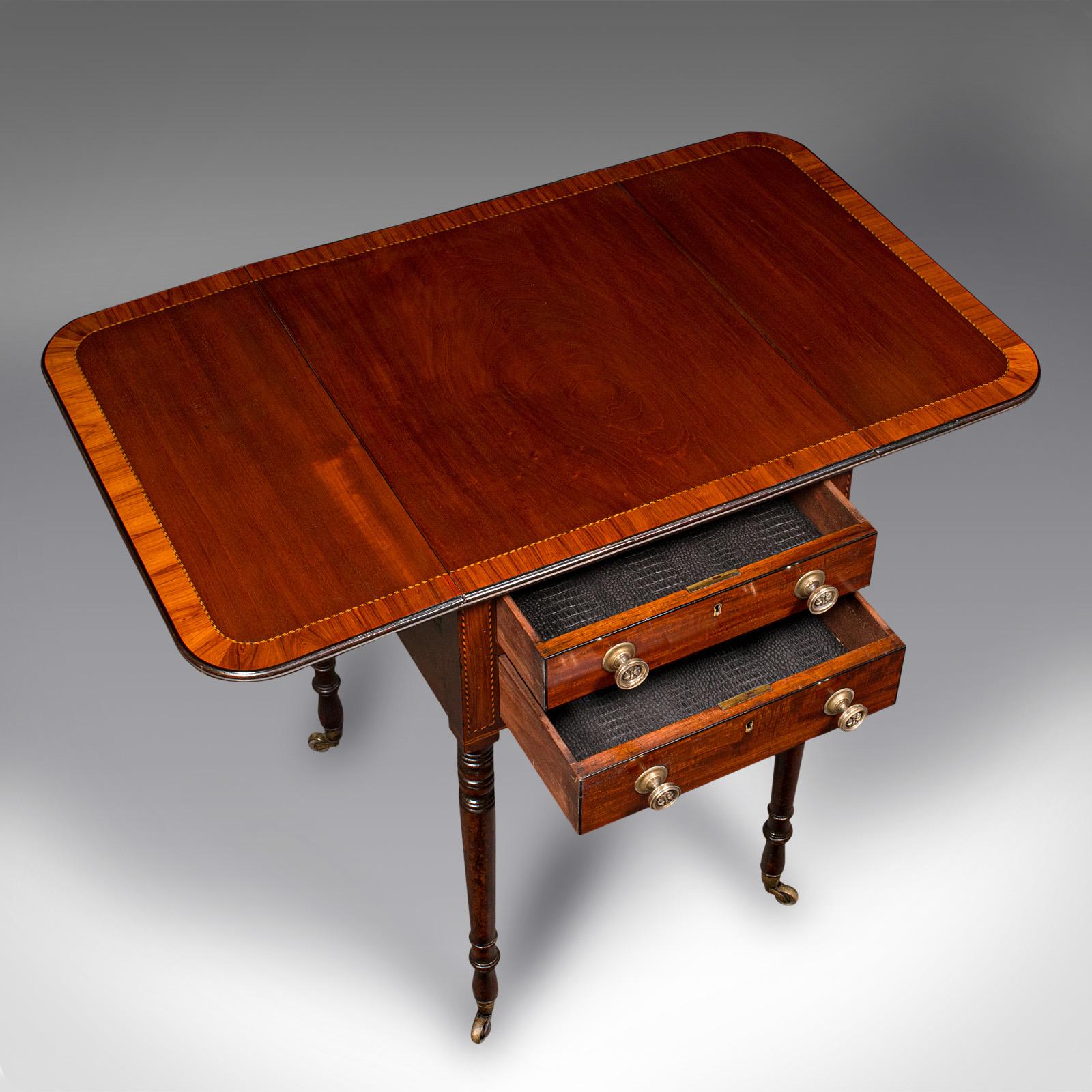 Table de salle à dessin antique Pembroke, anglaise, à feuilles tombantes, d'appoint, lampe, Régence en vente 3
