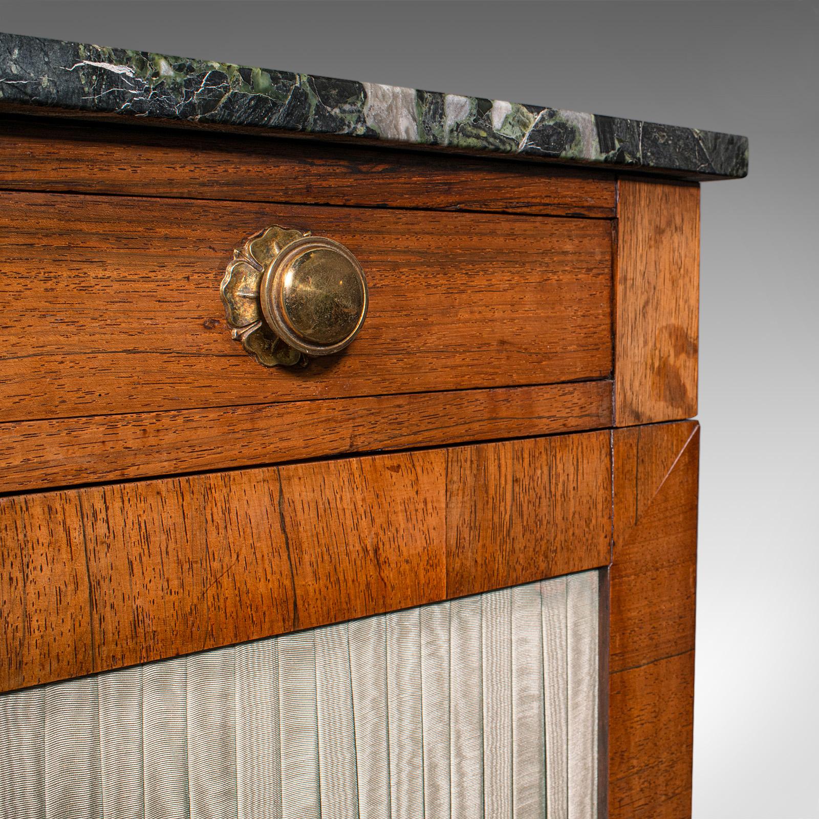 Antiker Beistellschrank für das Schubladenzimmer, englisch, Bücherregal, Chiffonier, Regency, 1820 im Angebot 3