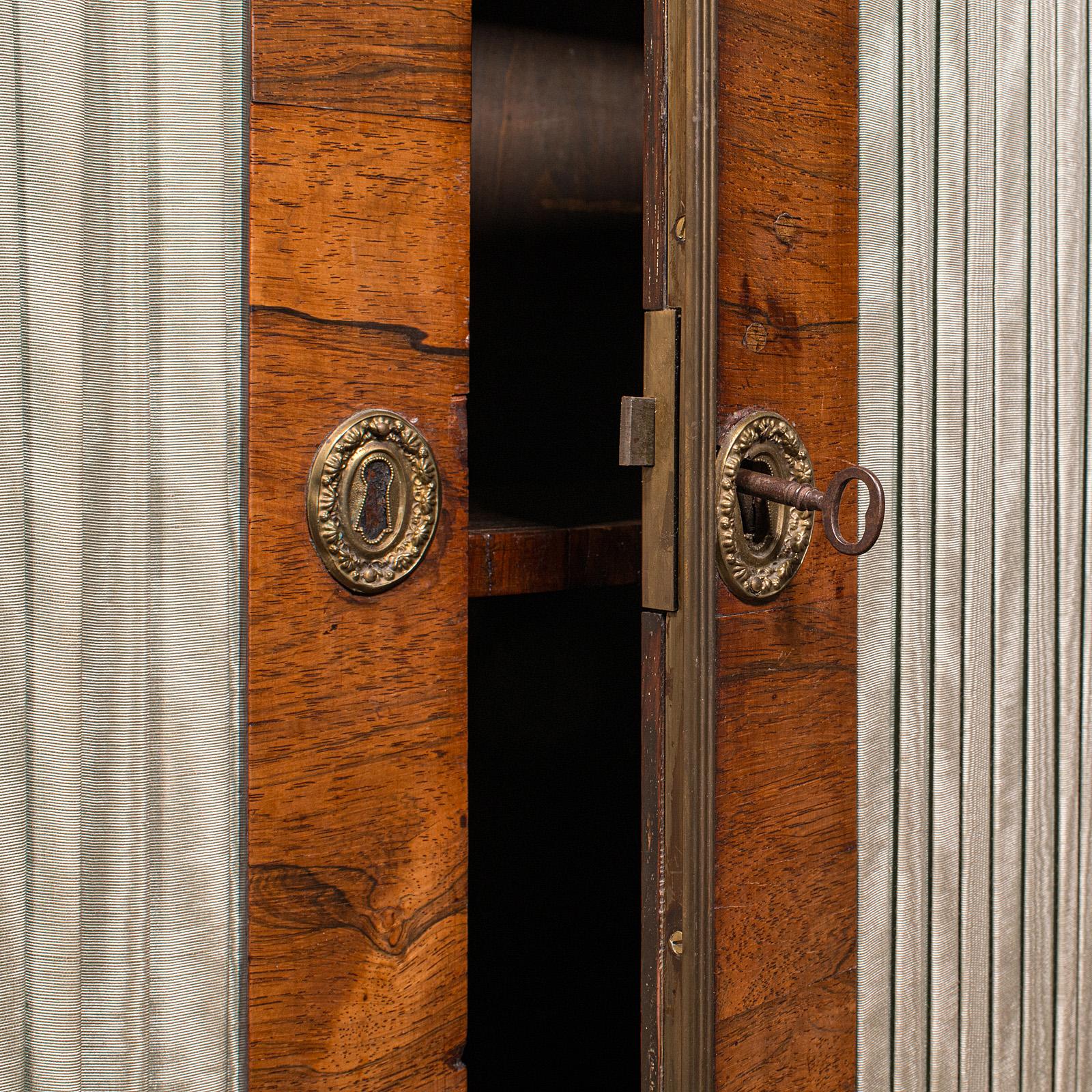 Antiker Beistellschrank für das Schubladenzimmer, englisch, Bücherregal, Chiffonier, Regency, 1820 im Angebot 5