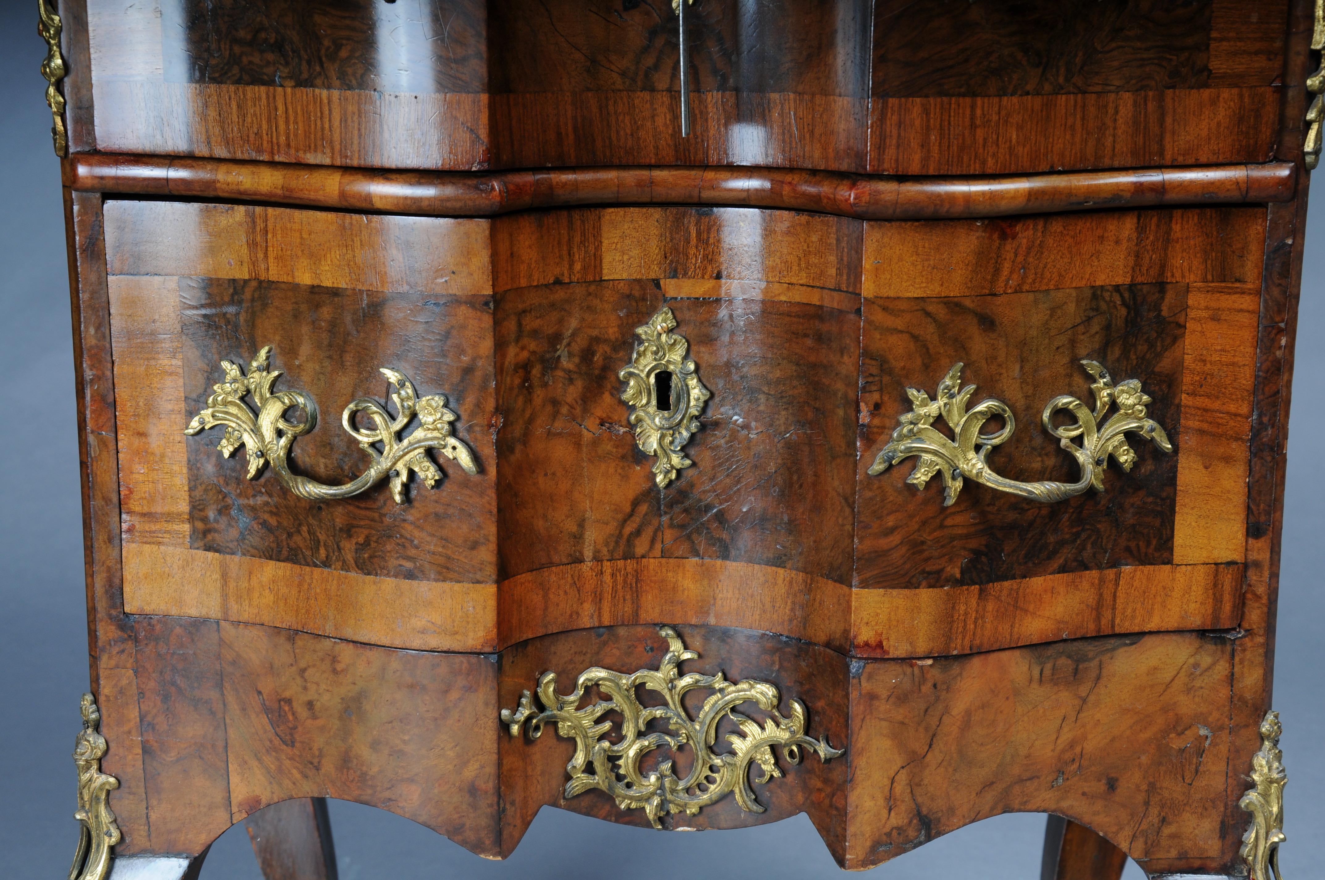Antica cassettiera di Dresda, in Oak con impiallacciatura in noce, 1870 ca. in vendita 3