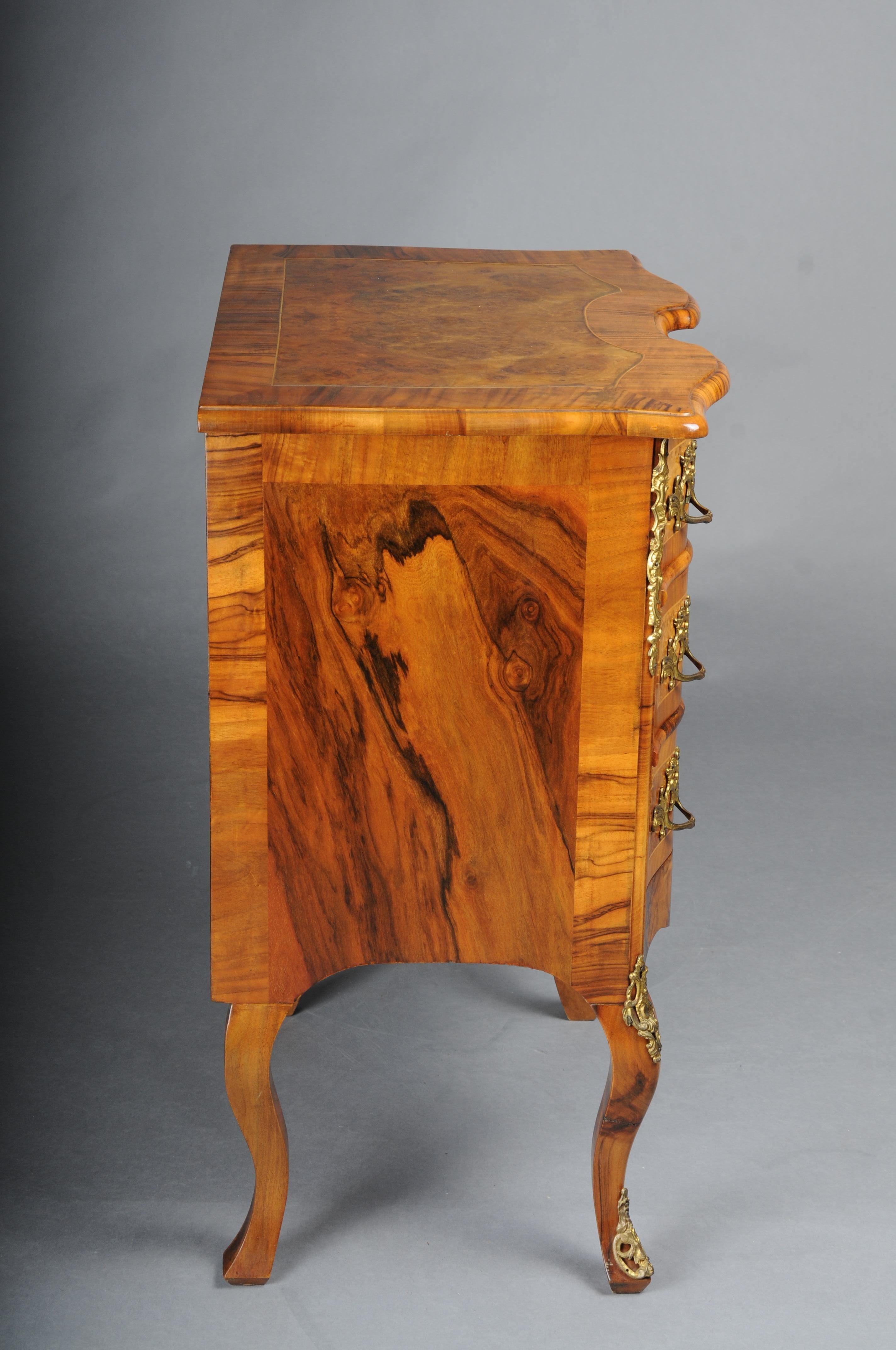 Antica cassettiera di Dresda, in Oak con impiallacciatura in noce, 1870 ca. in vendita 8