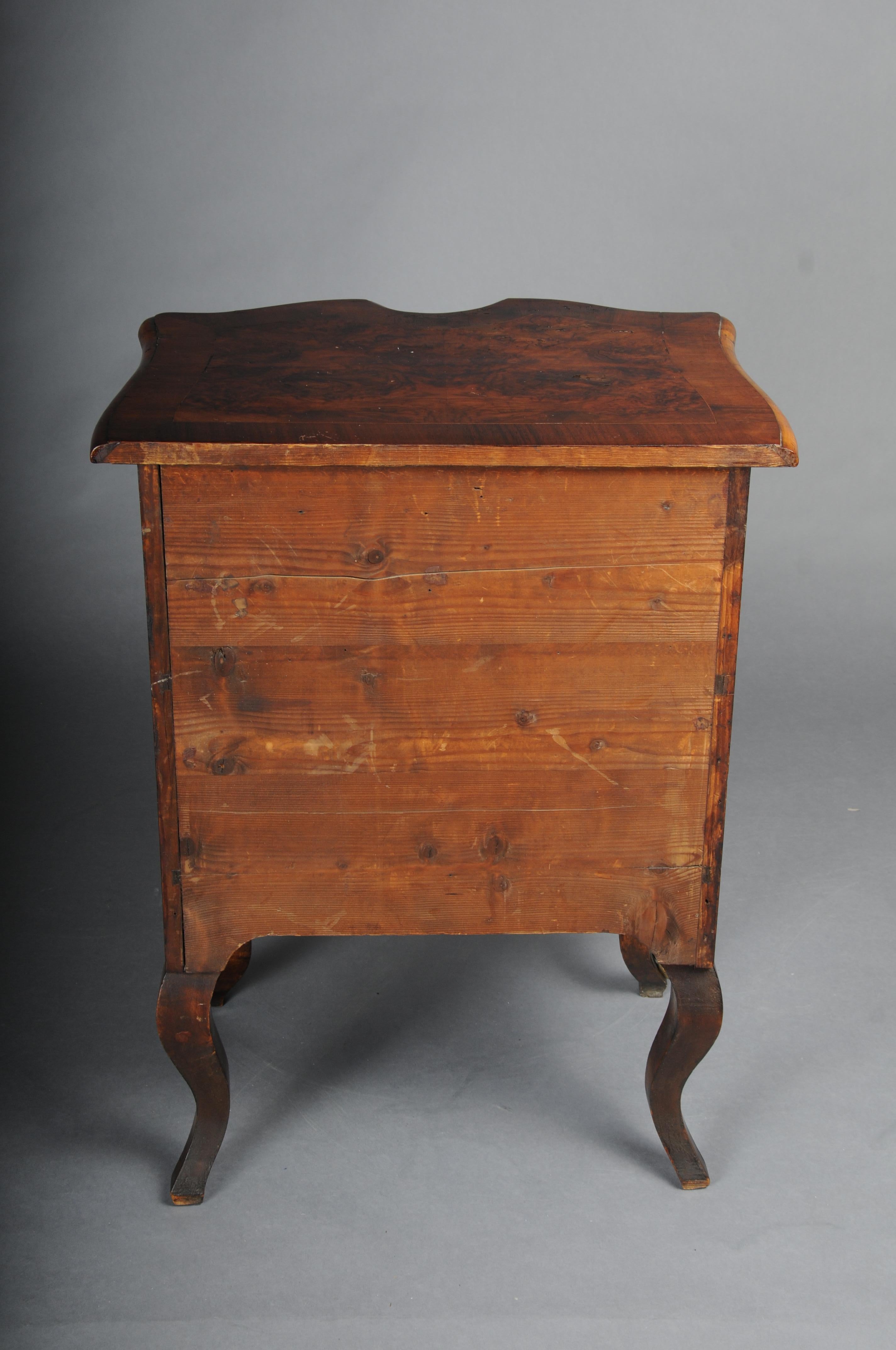 Antica cassettiera di Dresda, in Oak con impiallacciatura in noce, 1870 ca. in vendita 9