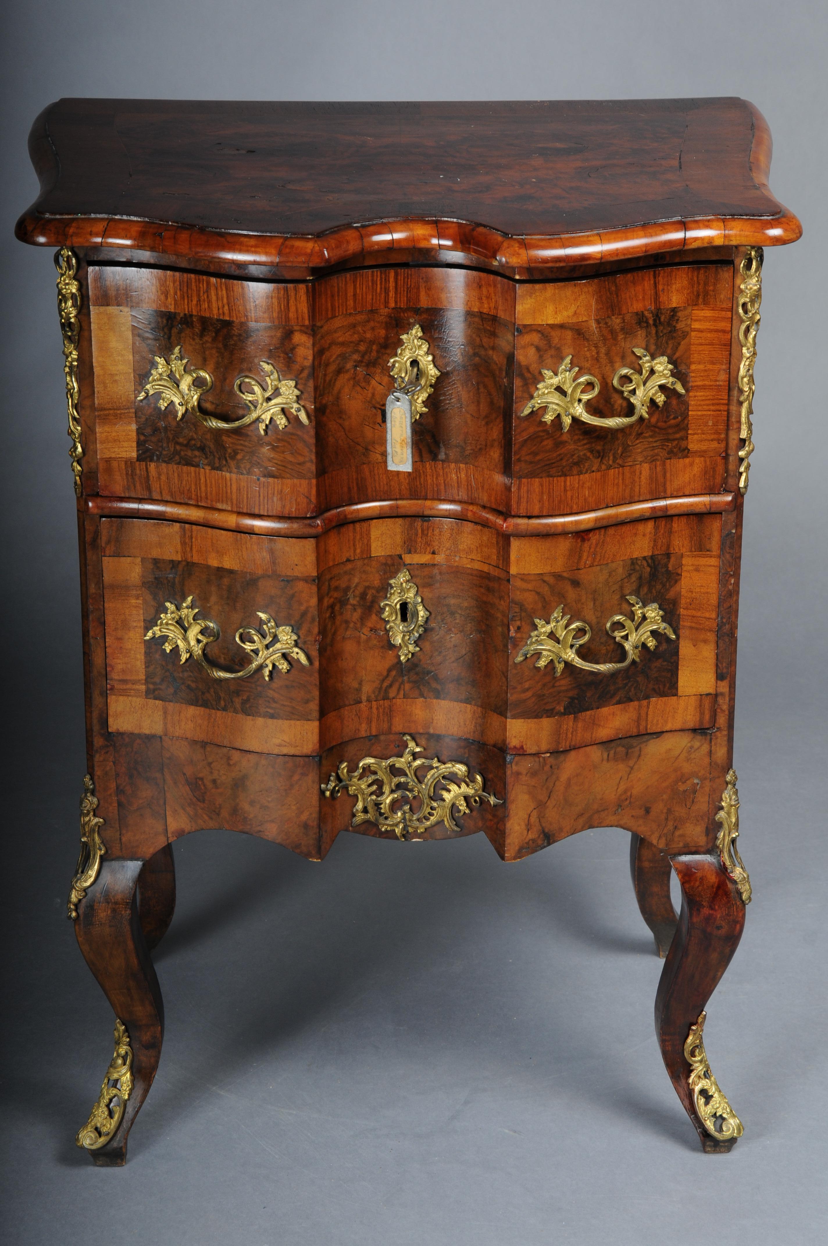 Tedesco Antica cassettiera di Dresda, in Oak con impiallacciatura in noce, 1870 ca. in vendita