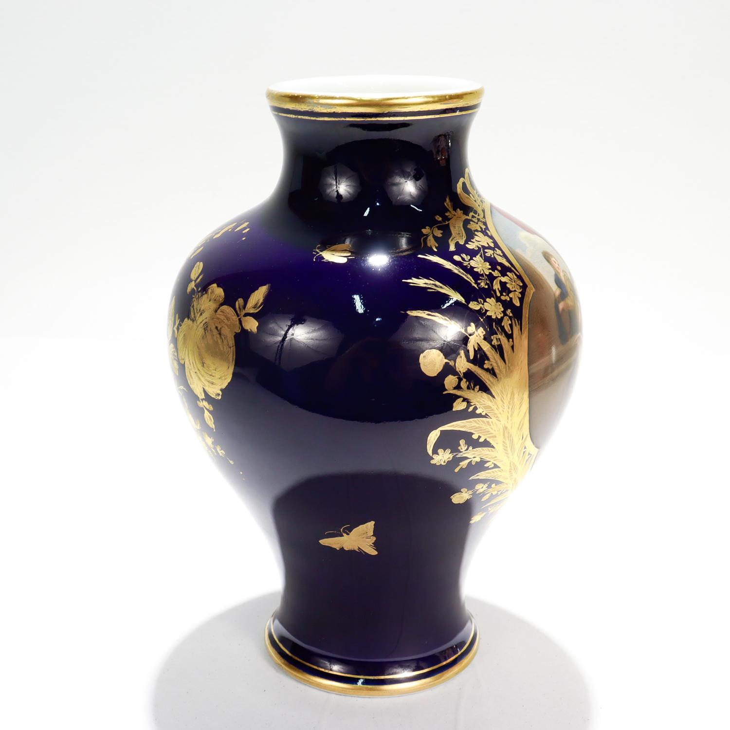 Antico Vaso da armadio in porcellana blu cobalto di Dresden dipinto con Cupido e Venere In condizioni buone in vendita a Philadelphia, PA