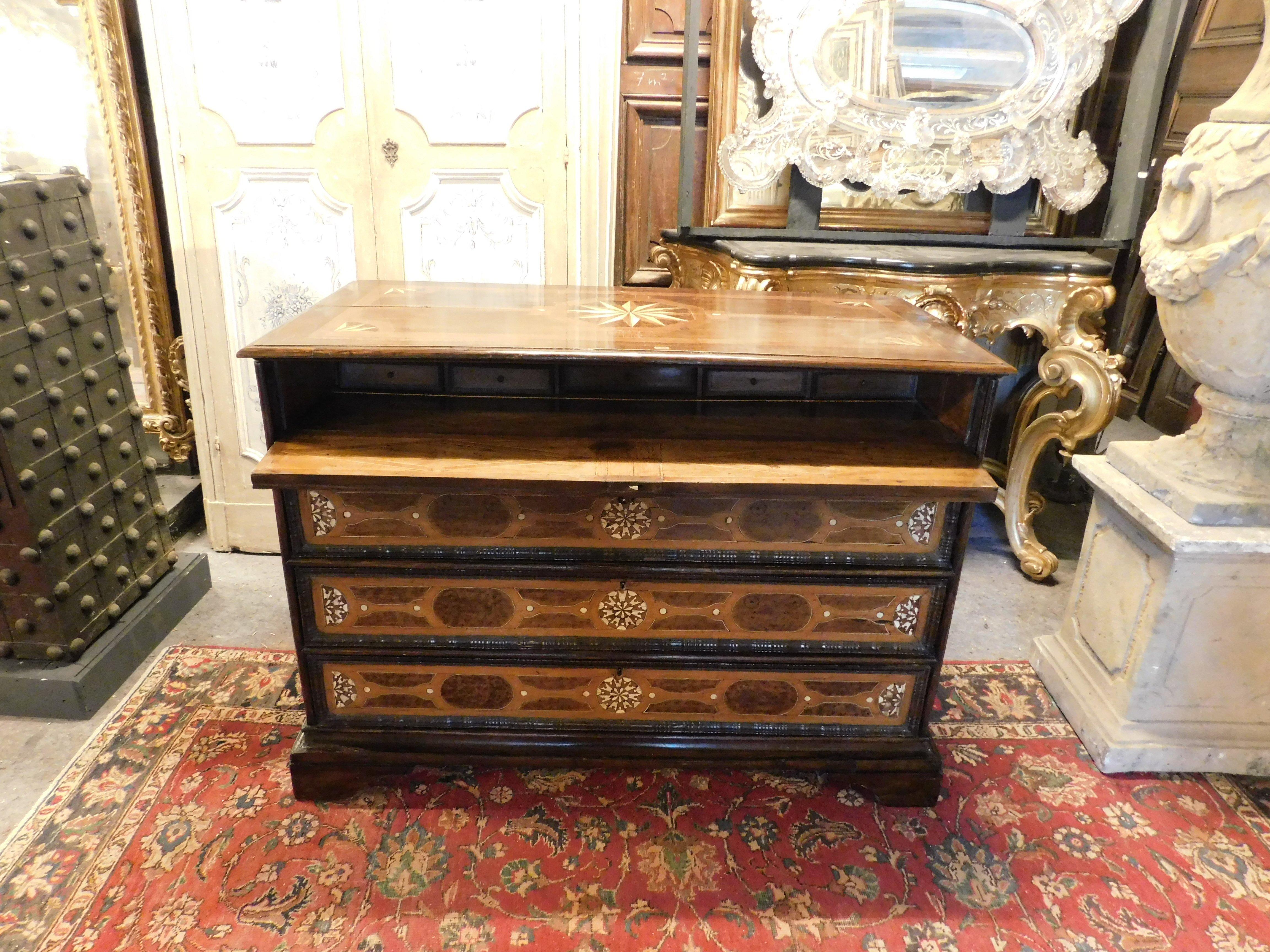 Italian Dresser/flap cabinets in walnut and briar inlay, Italy For Sale