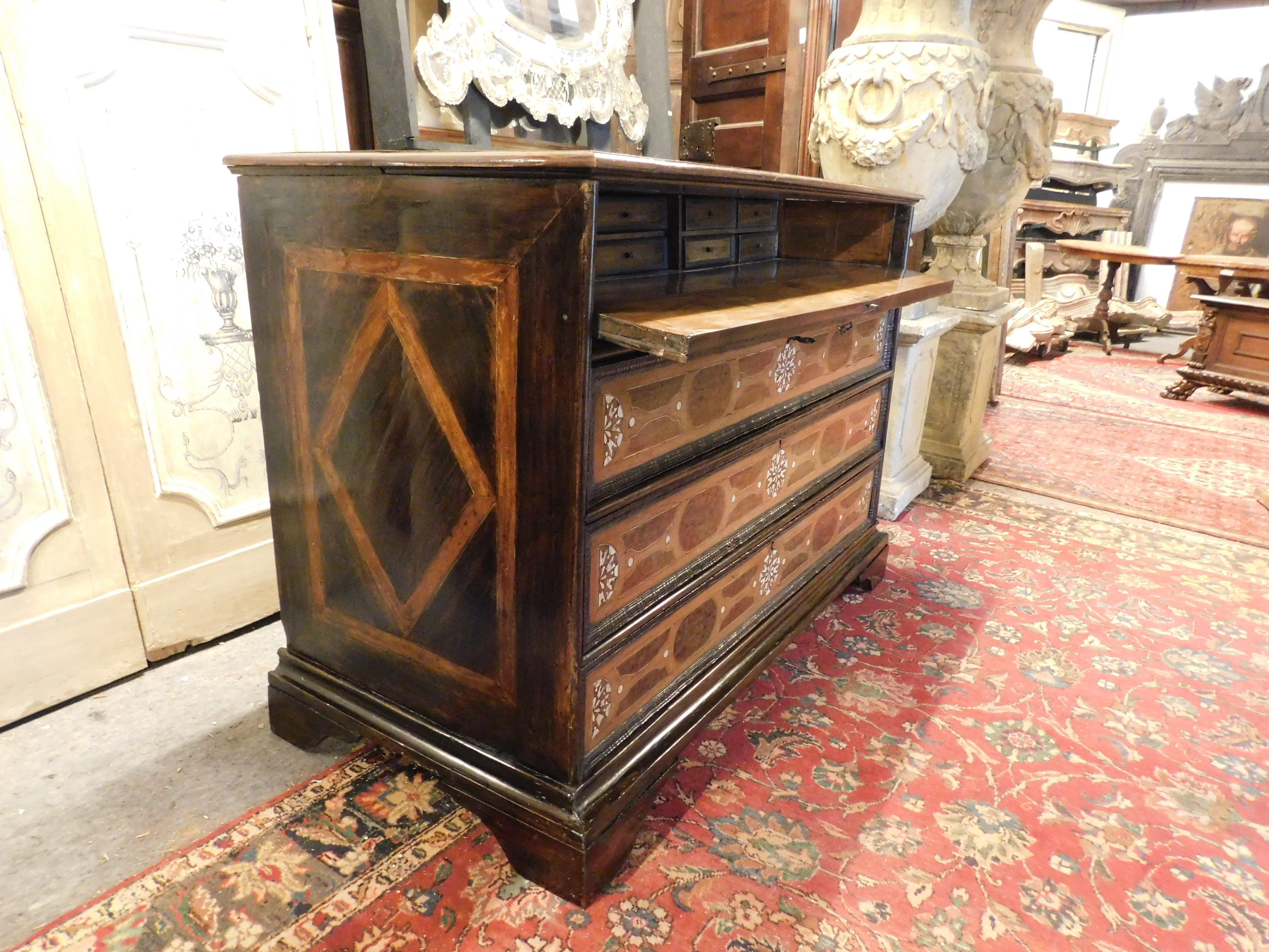 18th Century and Earlier Dresser/flap cabinets in walnut and briar inlay, Italy For Sale