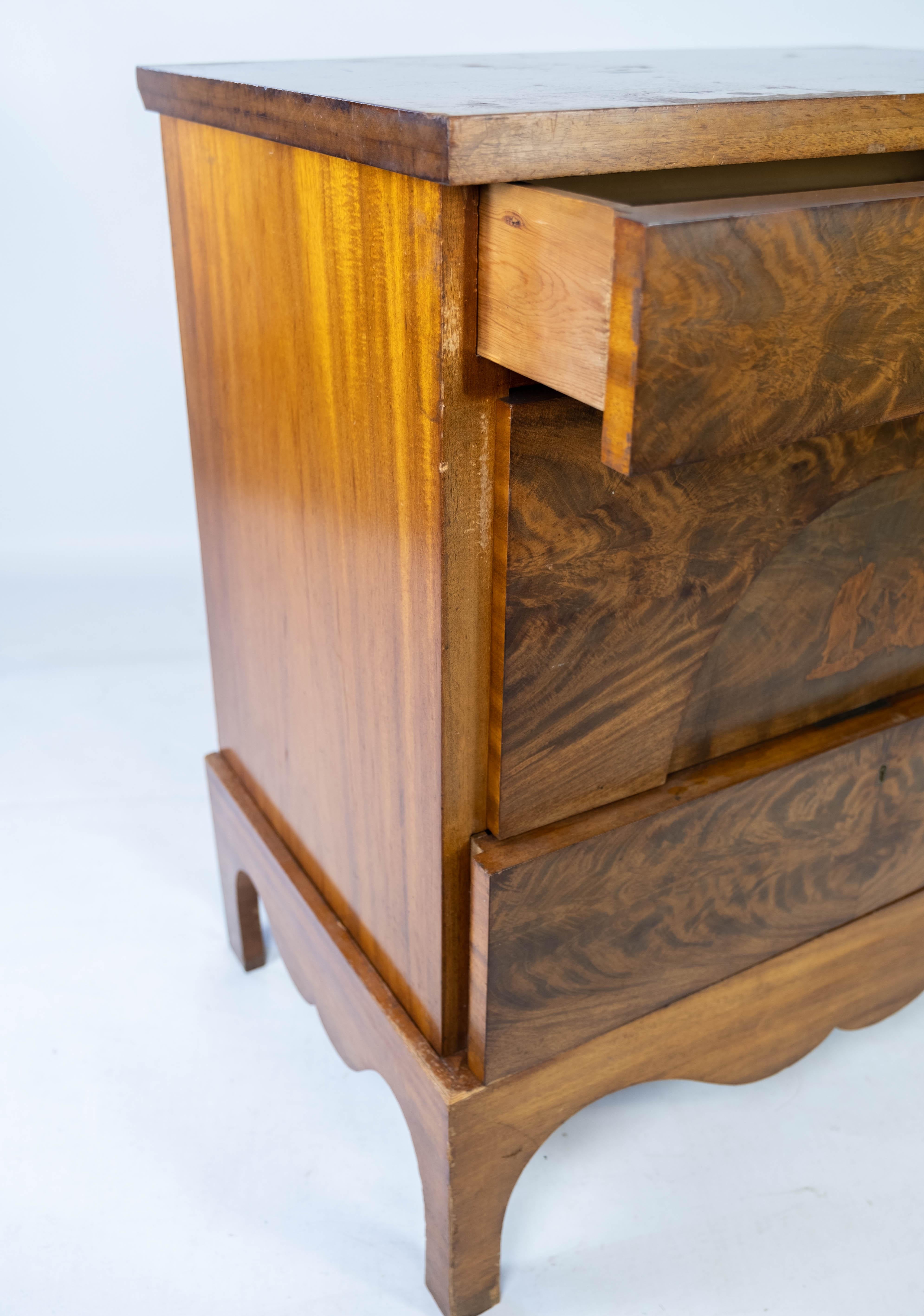 Antique Dresser Made In Mahogany With Inlaid Wood From 1840s In Good Condition For Sale In Lejre, DK