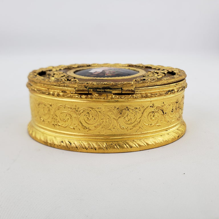 RAVISSANTE ANCIENNE PETITE boite, mise en scène miniature pour maison