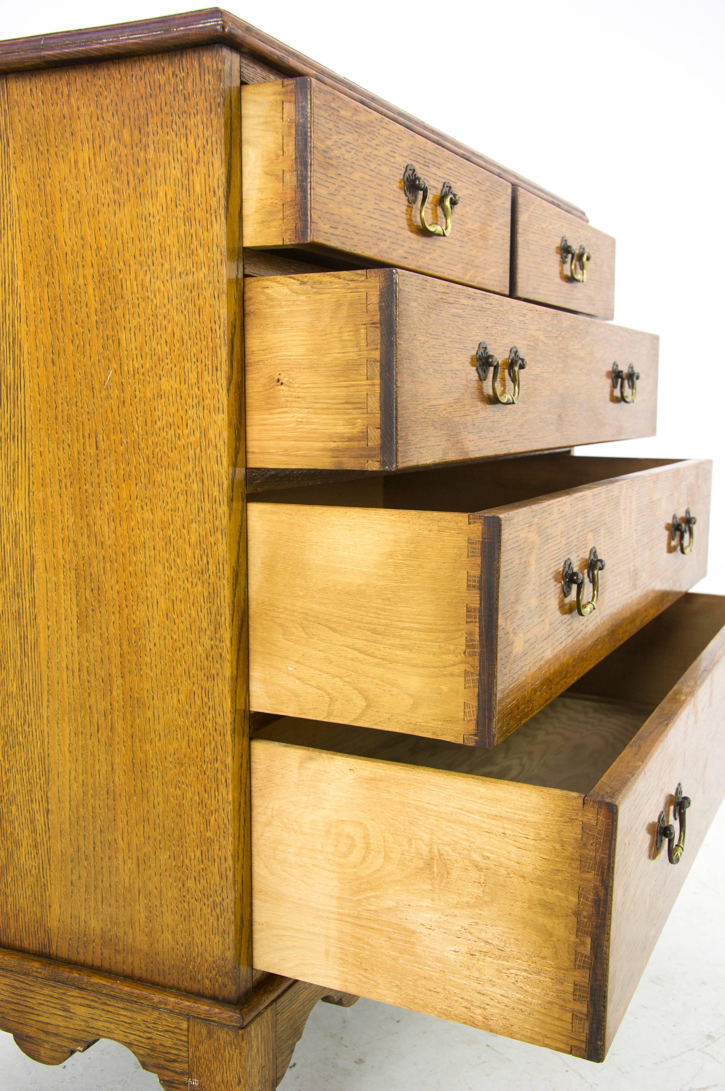 Chêne Antique Dresser:: Tiger Oak Dresser:: Five-Drawer Dresser:: Scotland:: 1890 REDUCED !