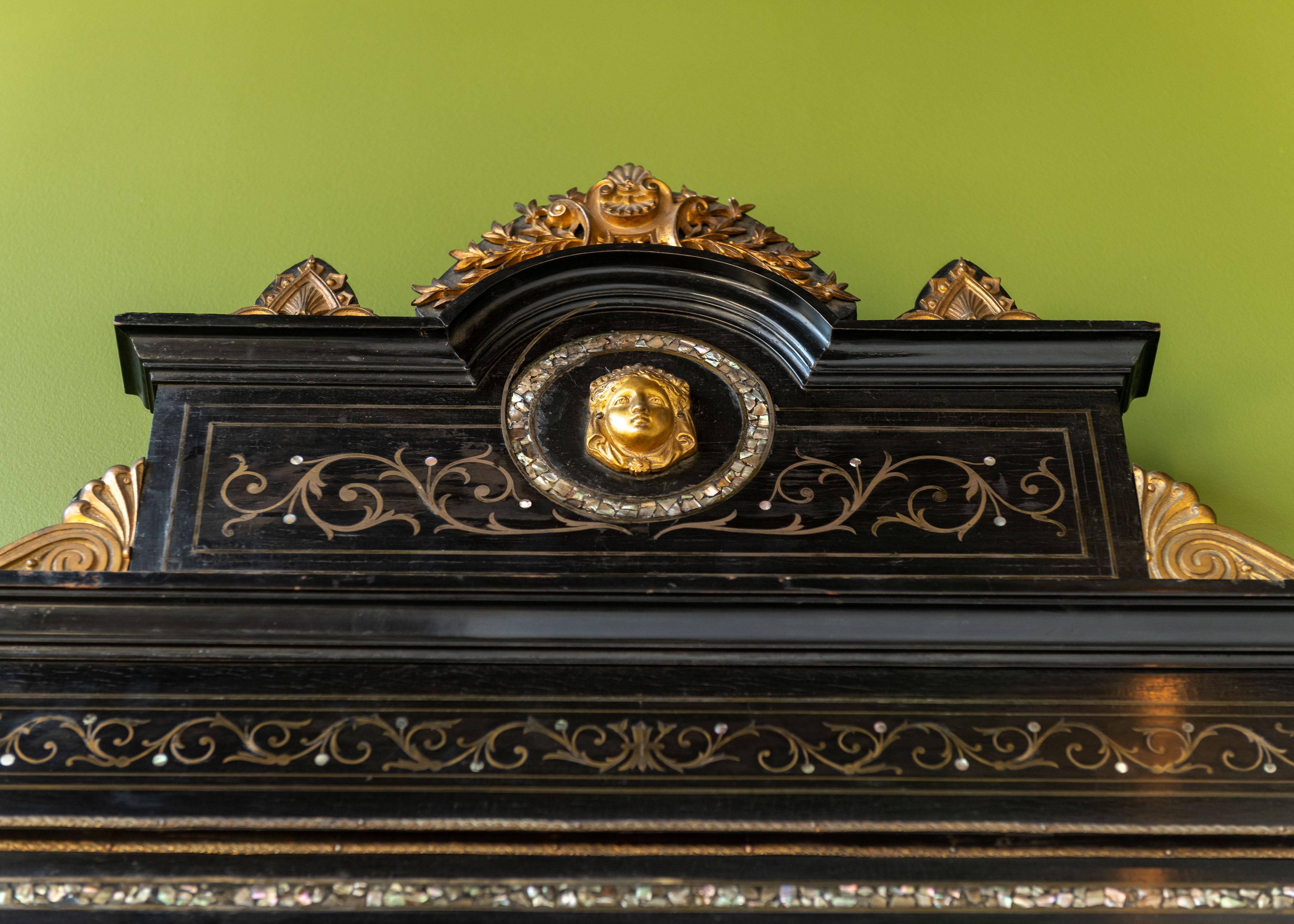 Espejo Vestidor Antiguo de Madera Ebonizada Lacada y Dorada, Francia, Década de 1880 Napoleón III en venta