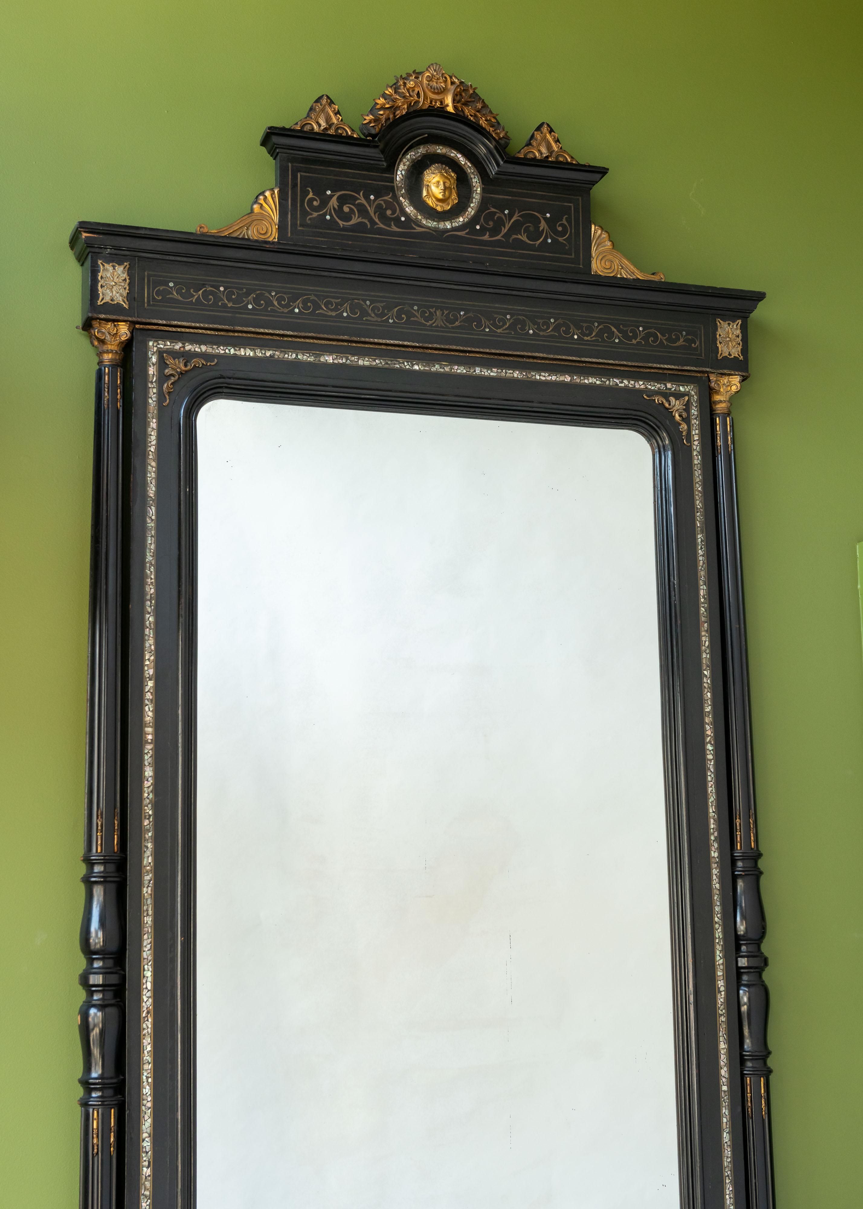 Espejo Vestidor Antiguo de Madera Ebonizada Lacada y Dorada, Francia, Década de 1880 Dorado en venta