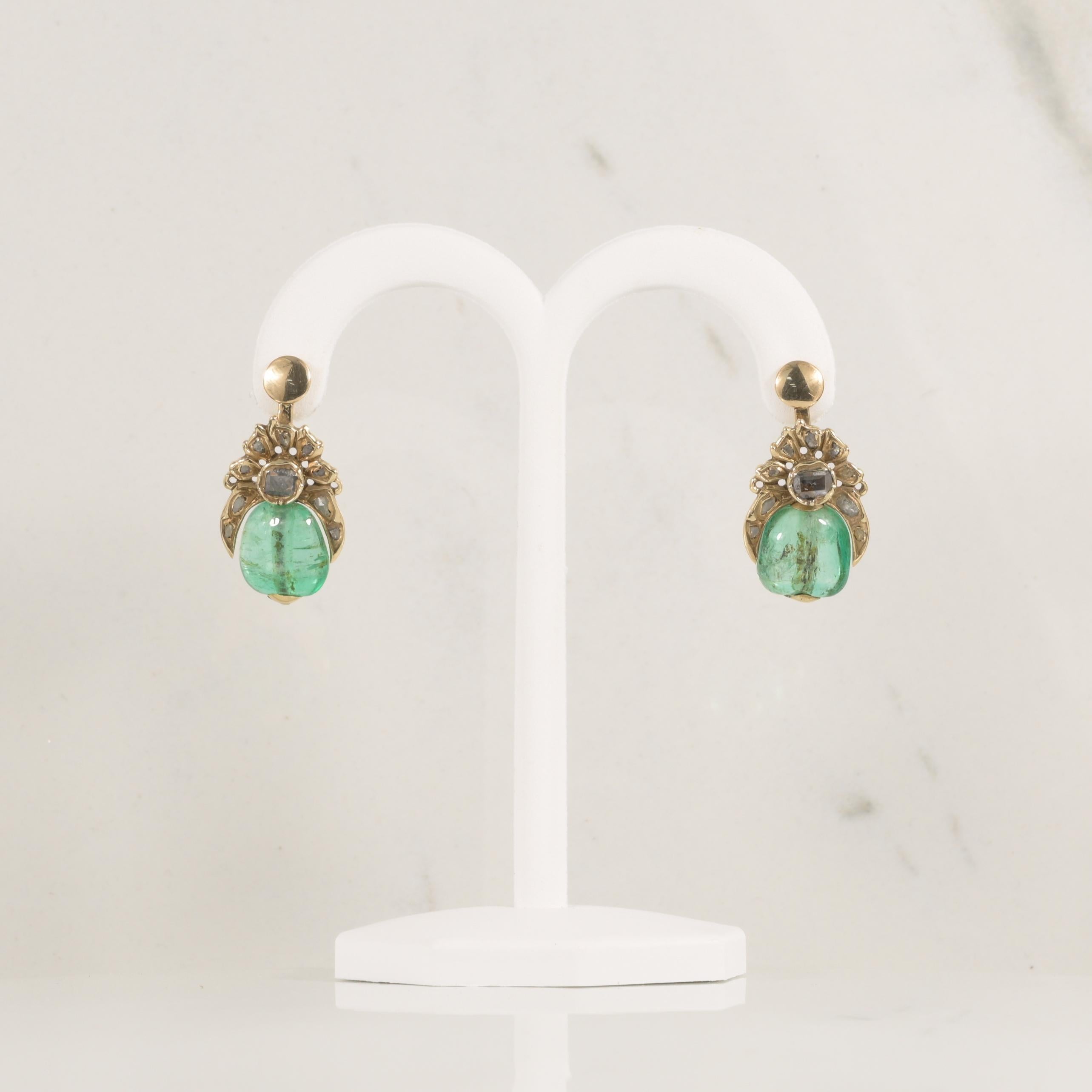 Antike geschliffene Smaragd-Cabochon-Ohrringe mit Rosenschliff-Diamanten 14K Gold (Viktorianisch)