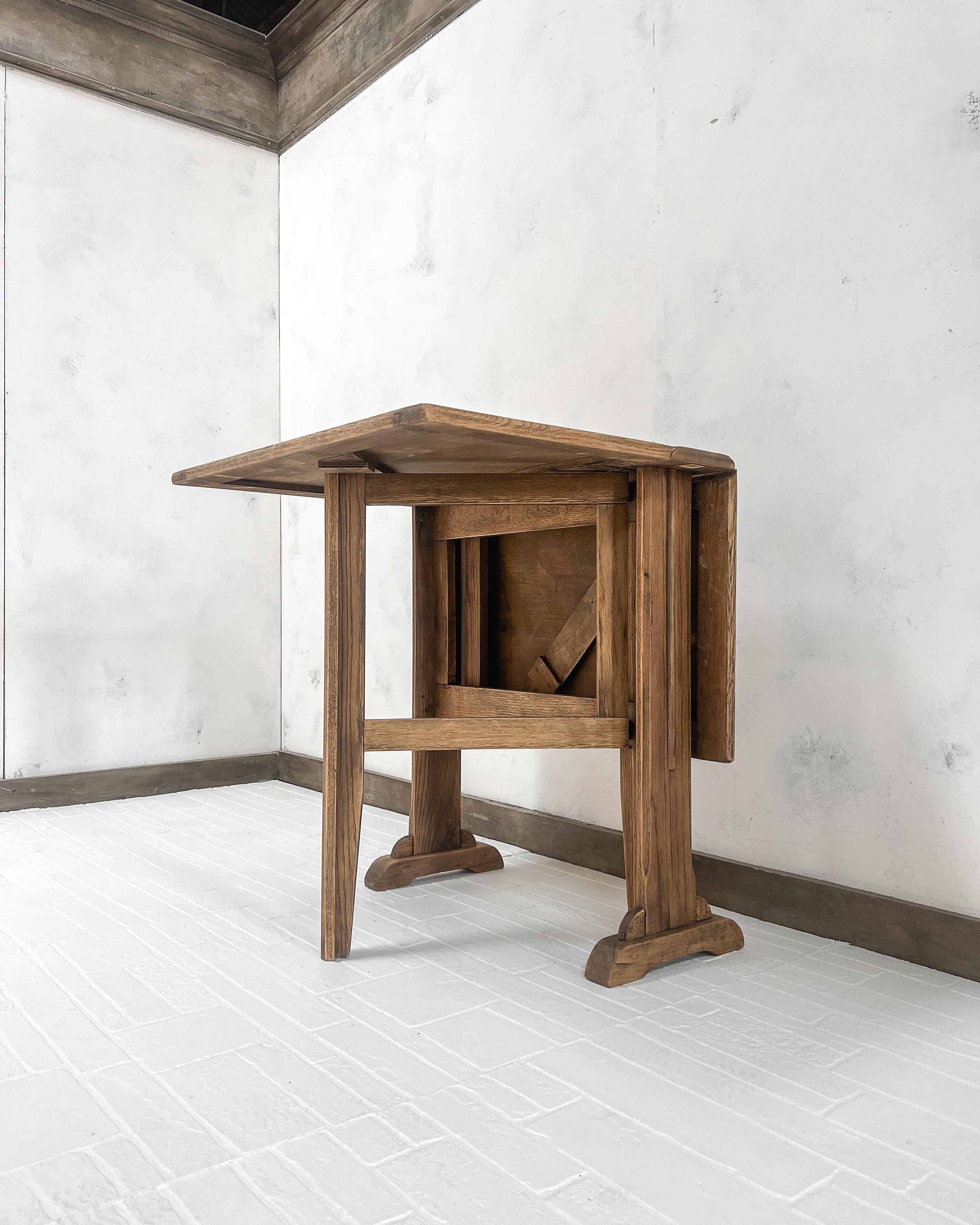 19th Century Antique Drop Leaf Accent Table