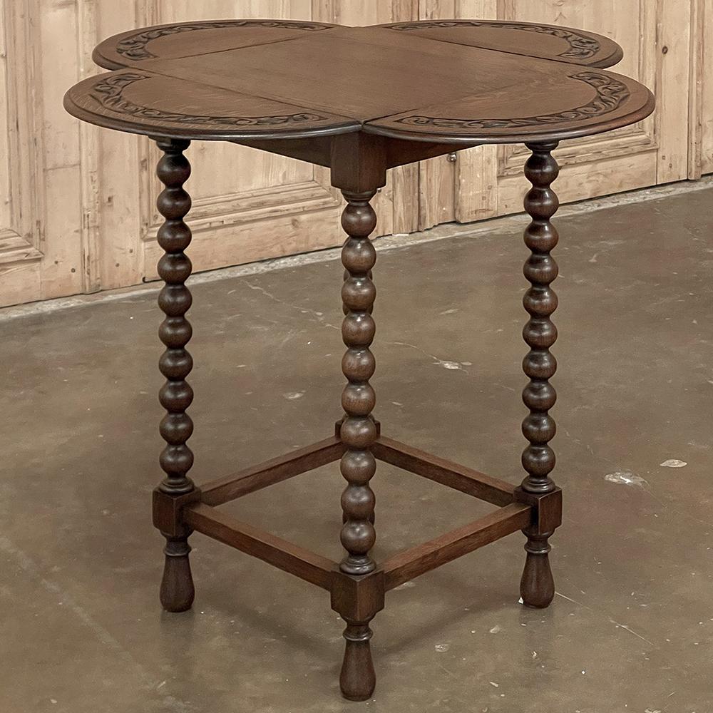 Antique Drop Leaf Spool Leg End Table In Good Condition For Sale In Dallas, TX