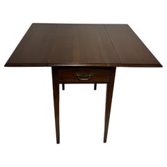 Antiker Drop Leaf Tisch