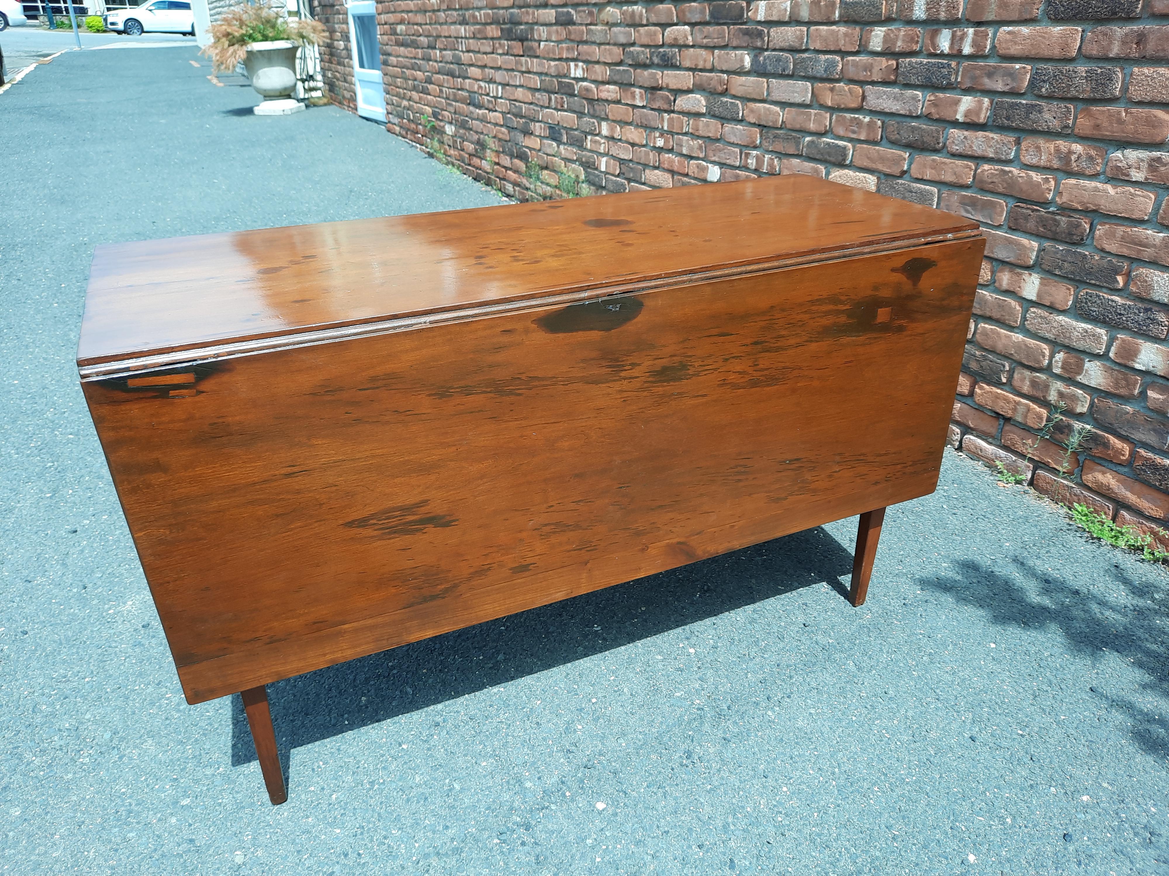 Antique Drop Leaf Table in Solid Hardwood For Sale 2