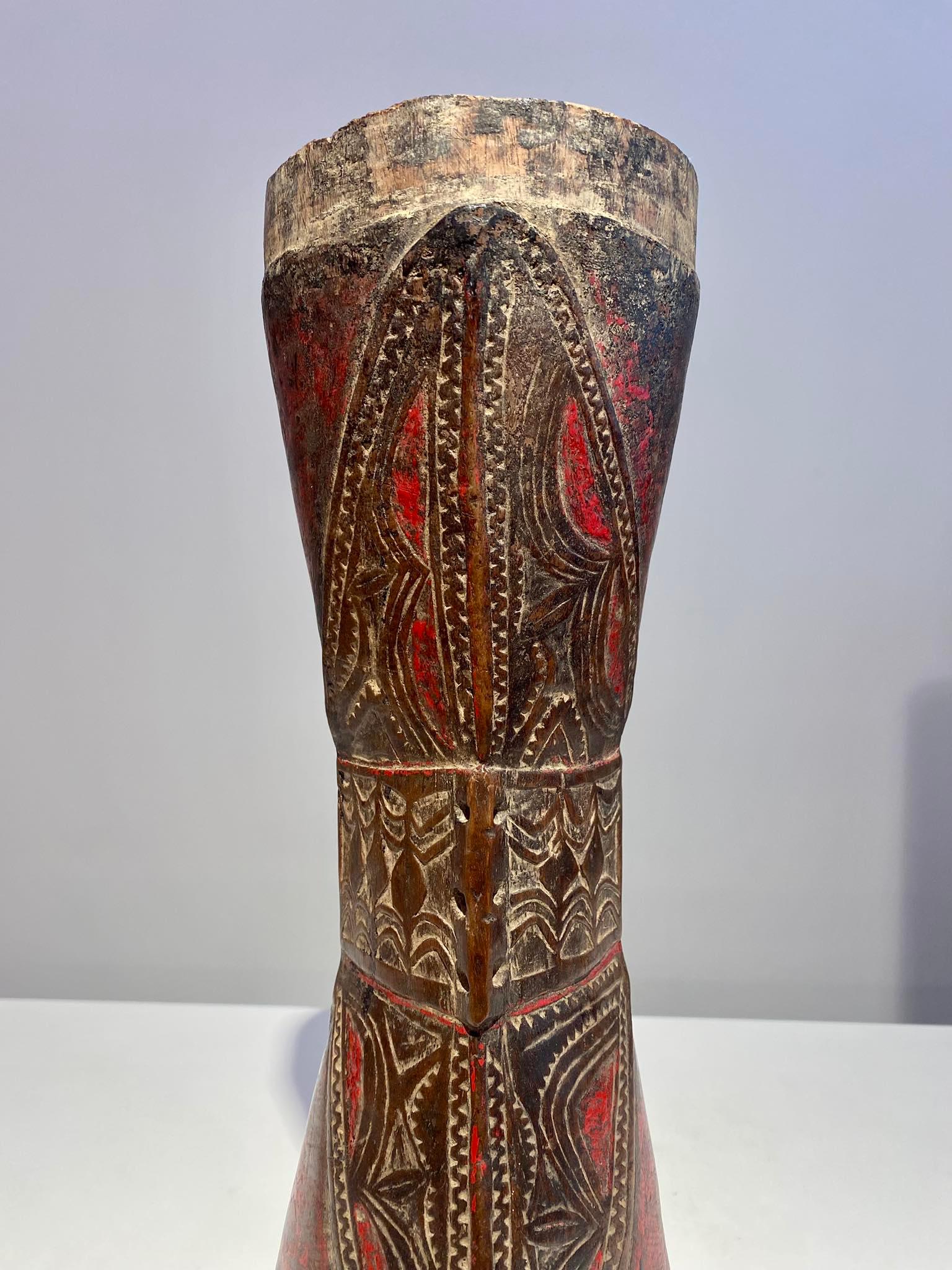 Tambor antiguo Sepik Medio Papúa Nueva Guinea Lagos Murik Ramu Oceanic Arts Iatmul Papú neoguineano en venta