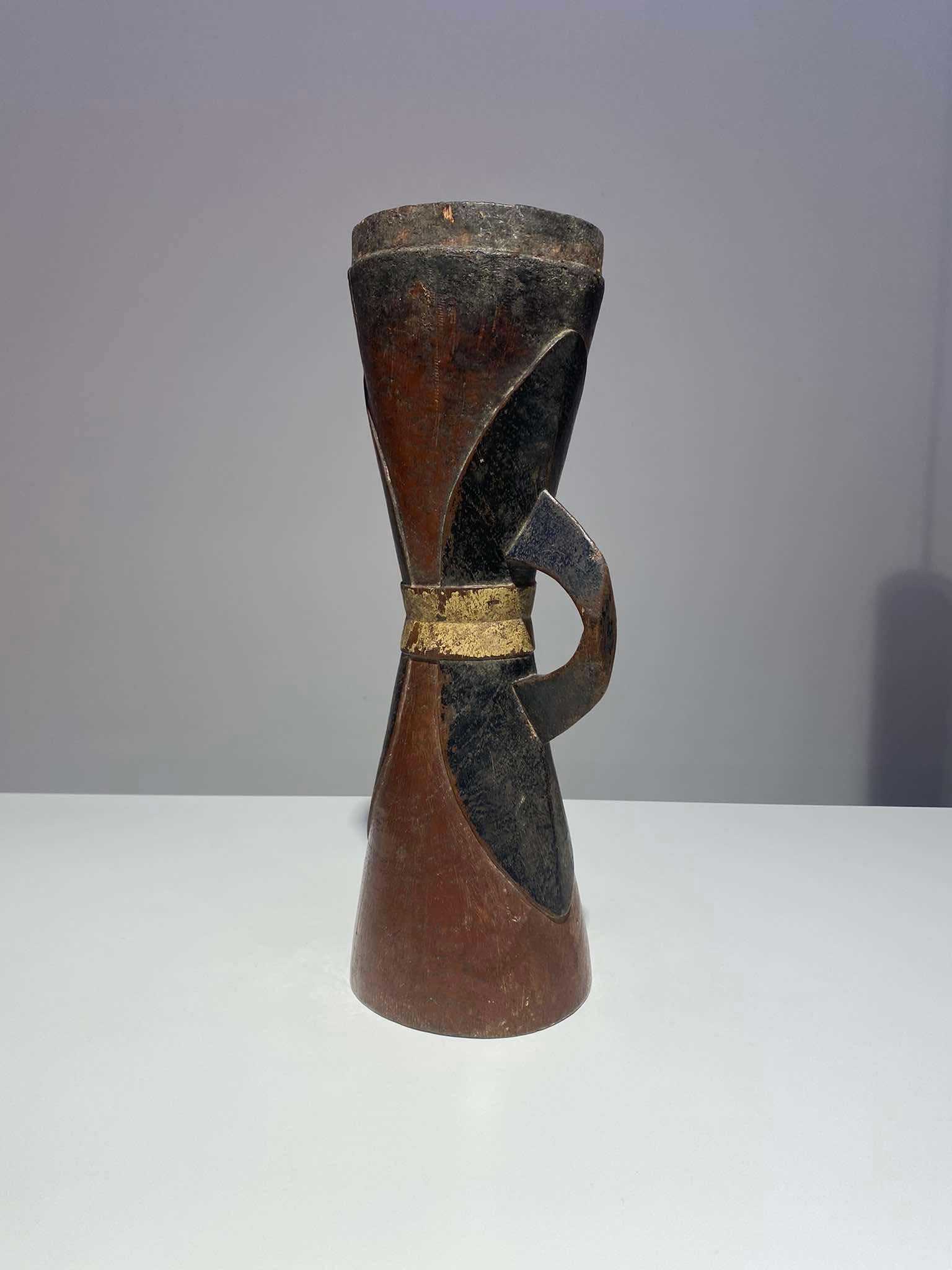 Antique tambour du Moyen Sépik Papouasie-Nouvelle-Guinée Murik lacs Ramu Océanique Art Iatmul en vente 3