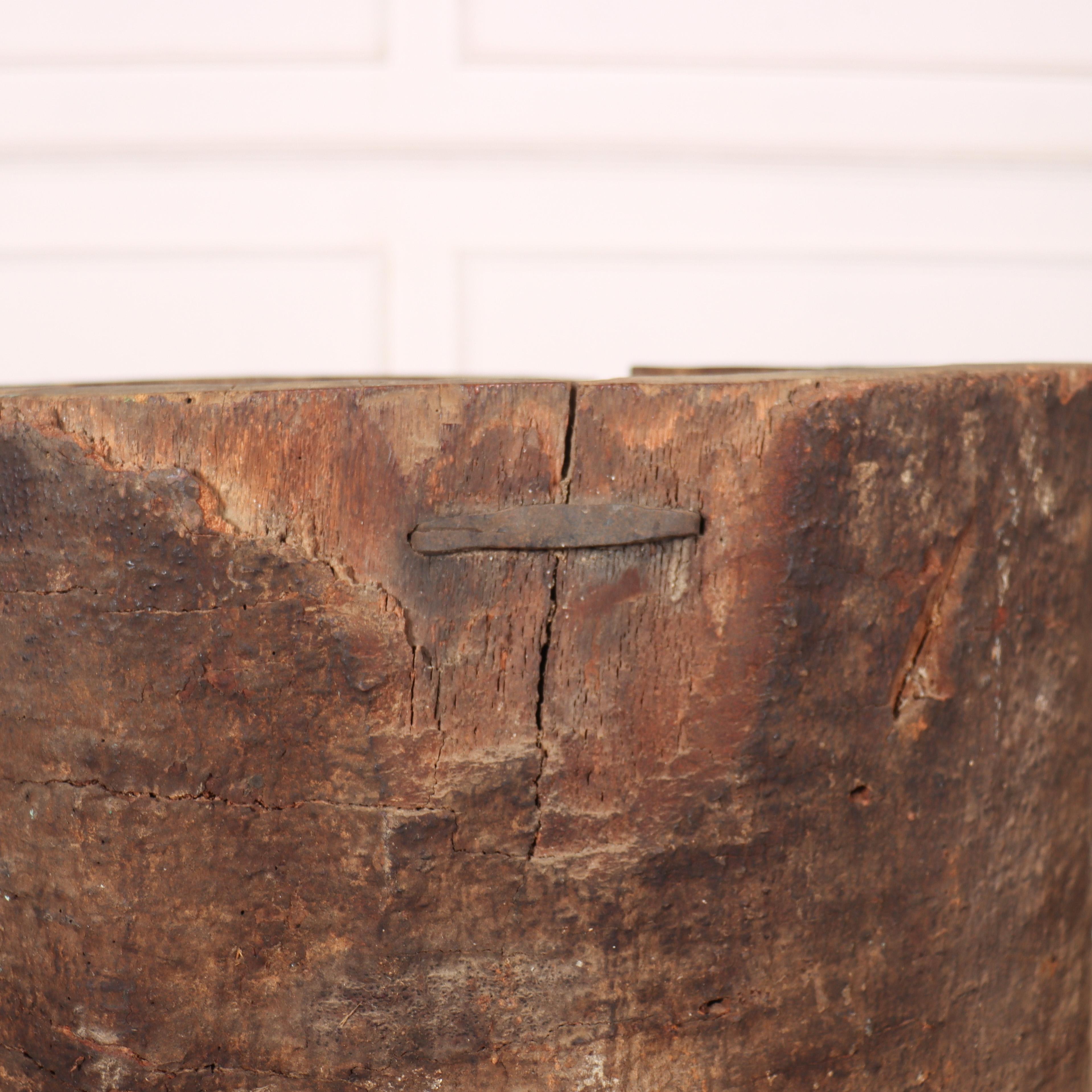 Antique Dug Out Tree Trunk In Good Condition For Sale In Leamington Spa, Warwickshire