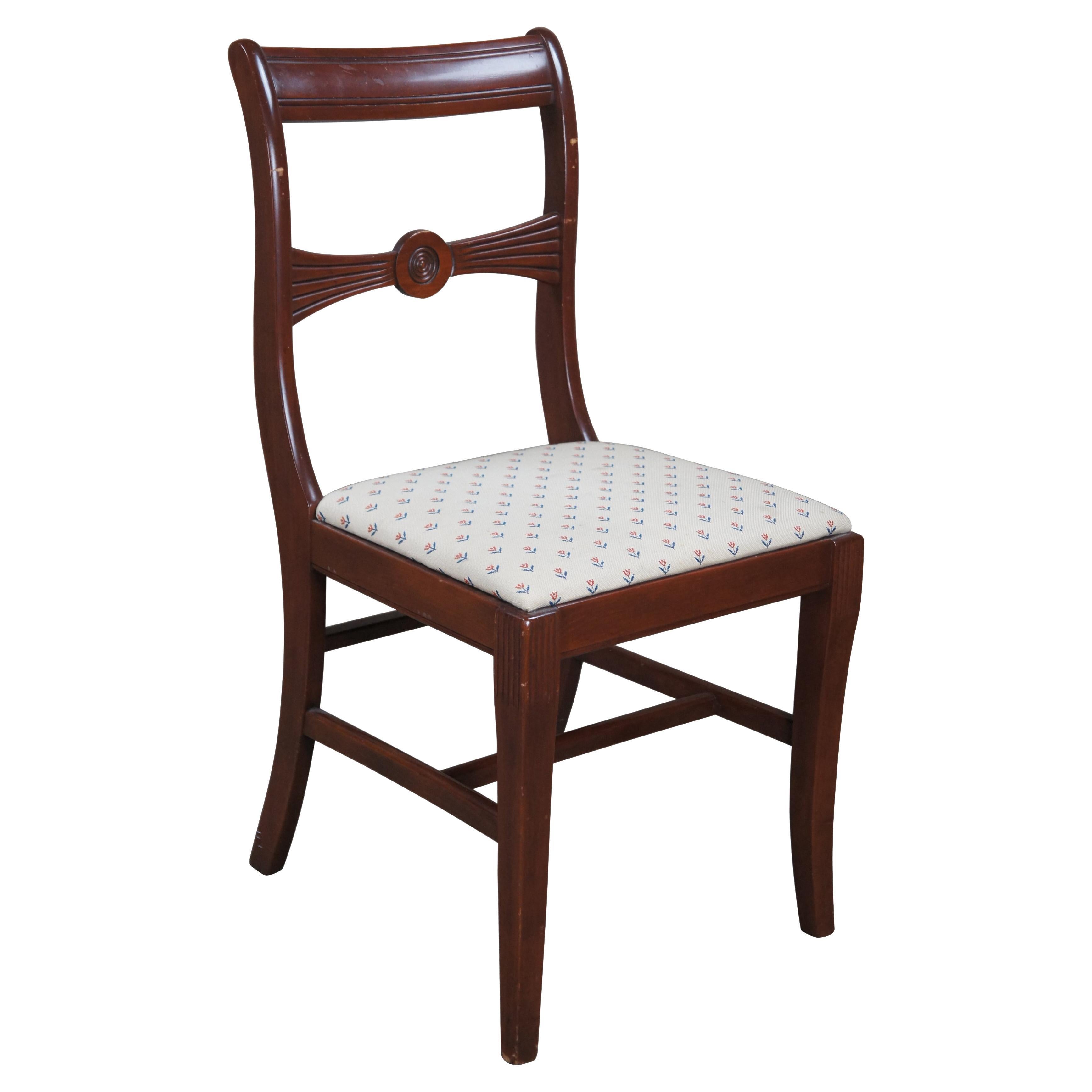 Antique Duncan Phyfe English Regency Style Mahogany Bow Back Dining Side Chair  For Sale