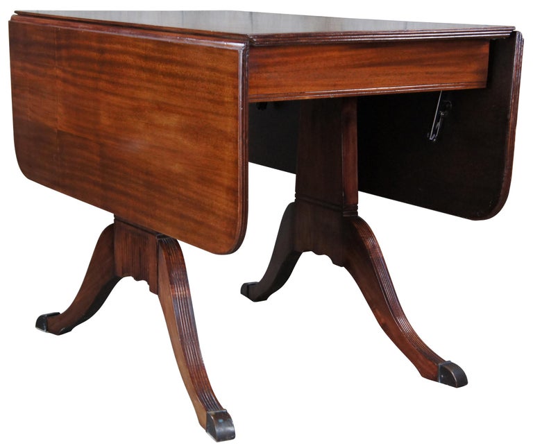 Duncan phyfe 2024 table drop leaf