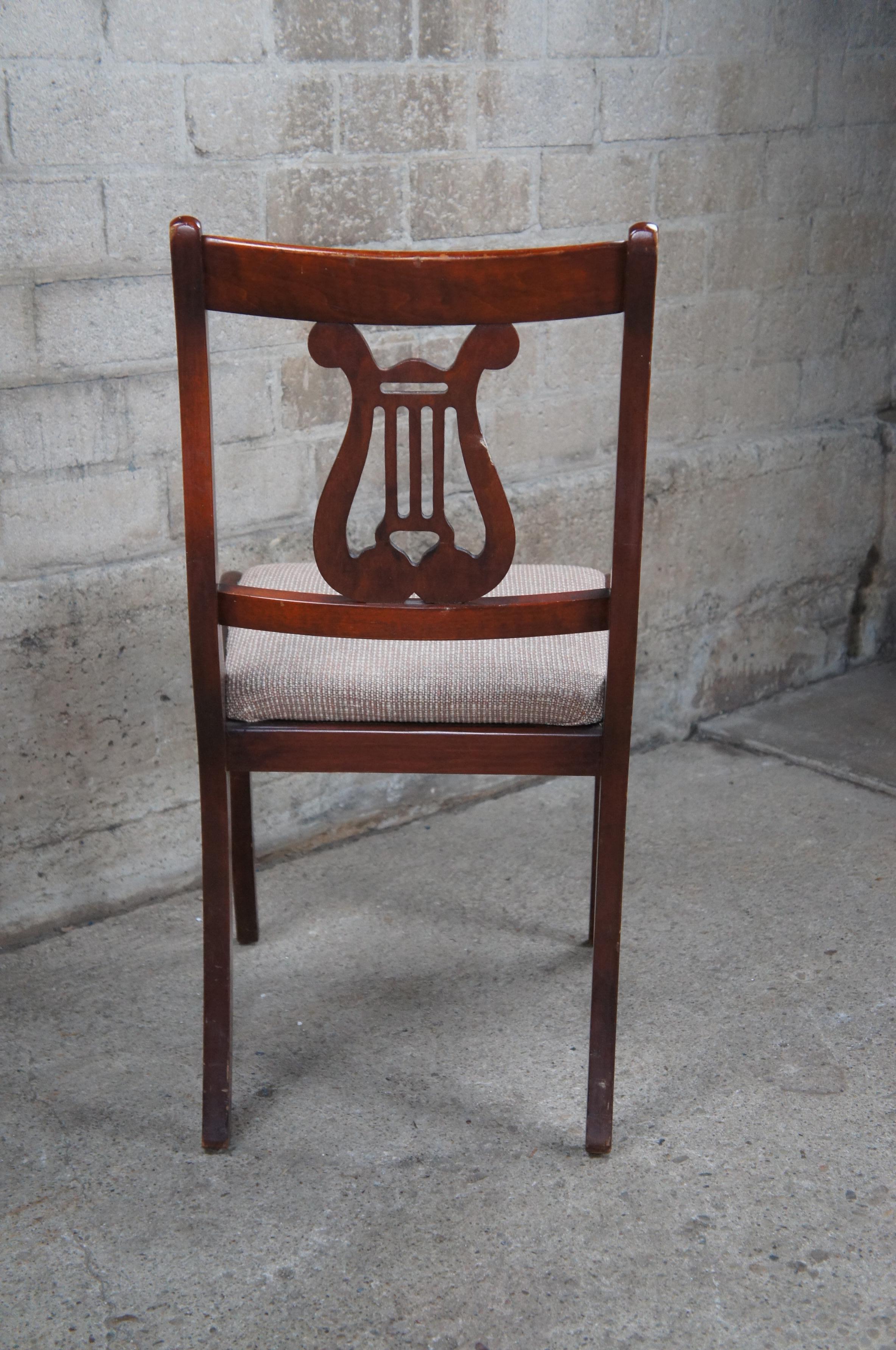 Antica sedia da pranzo con schienale ad arpa in stile Duncan Phyfe in mogano 2