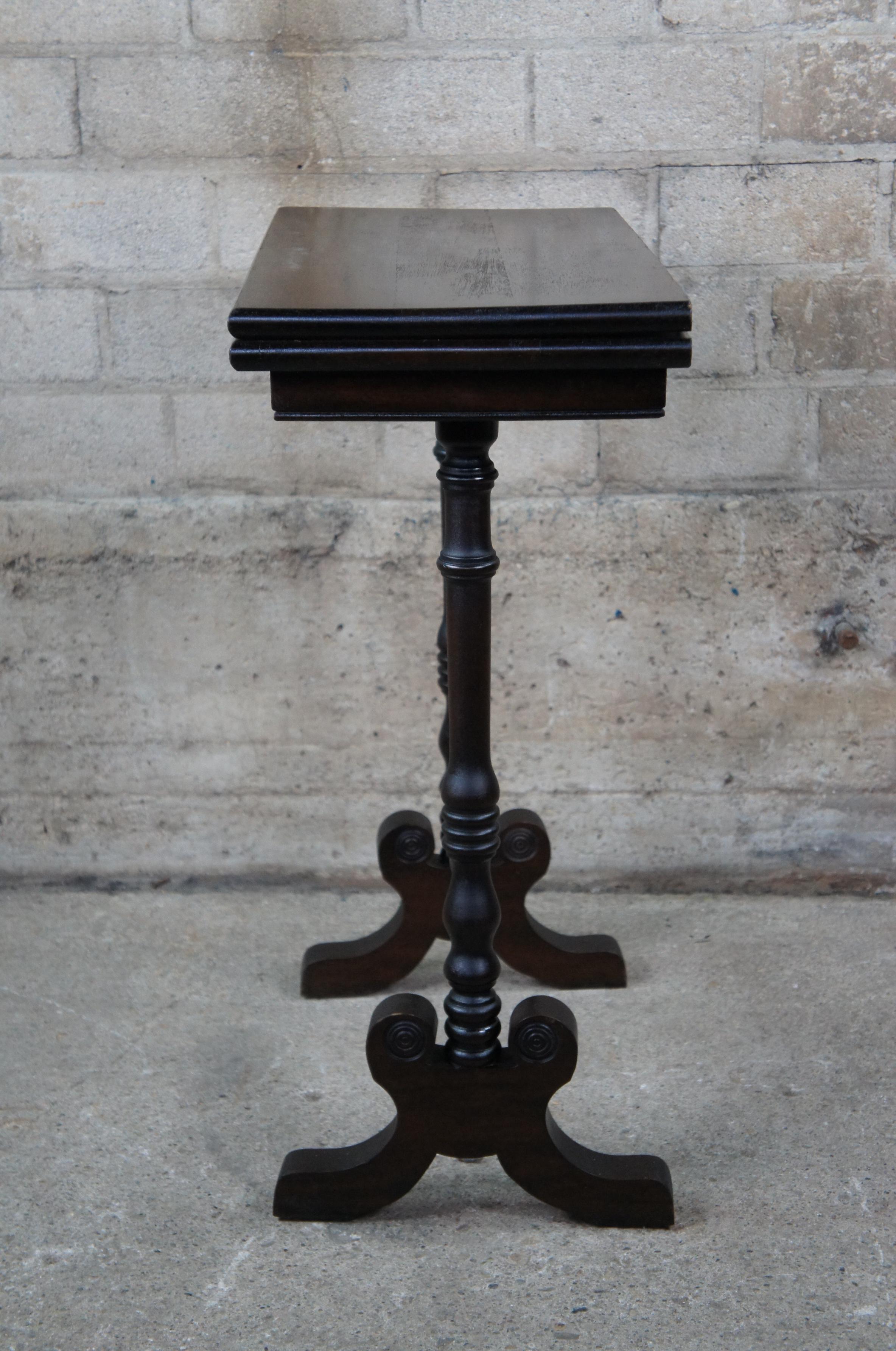 Antique Duncan Phyfe Walnut Flip Top Parlor Game Side Accent Chess Table TV 5