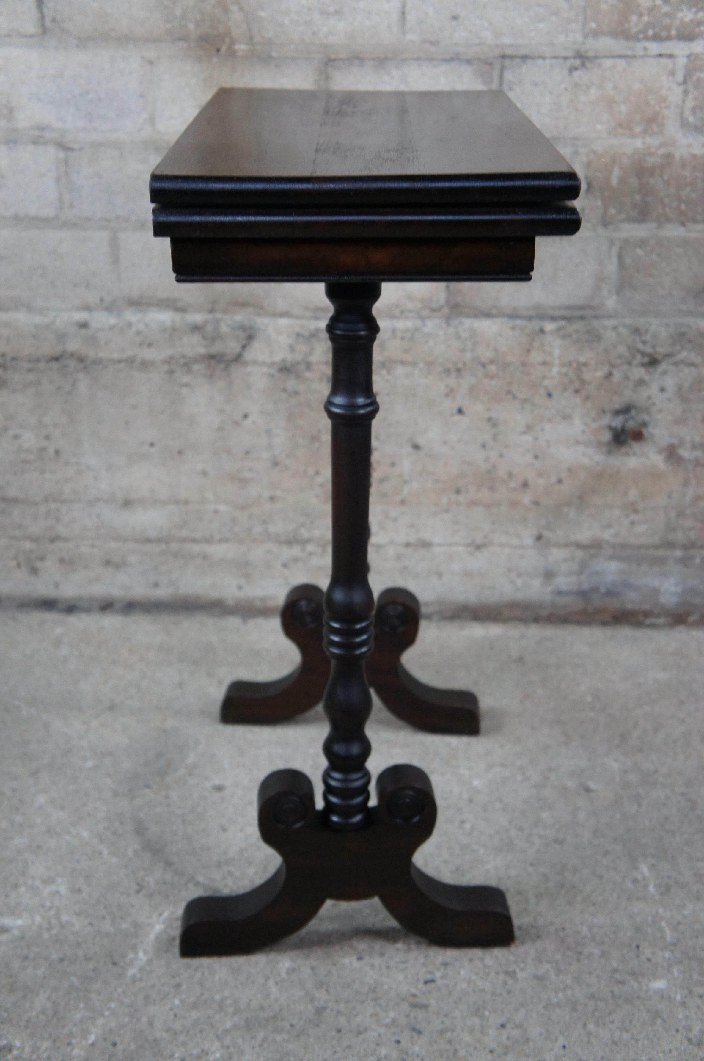 Antique Duncan Phyfe Walnut Flip Top Parlor Game Side Accent Chess Table TV 3