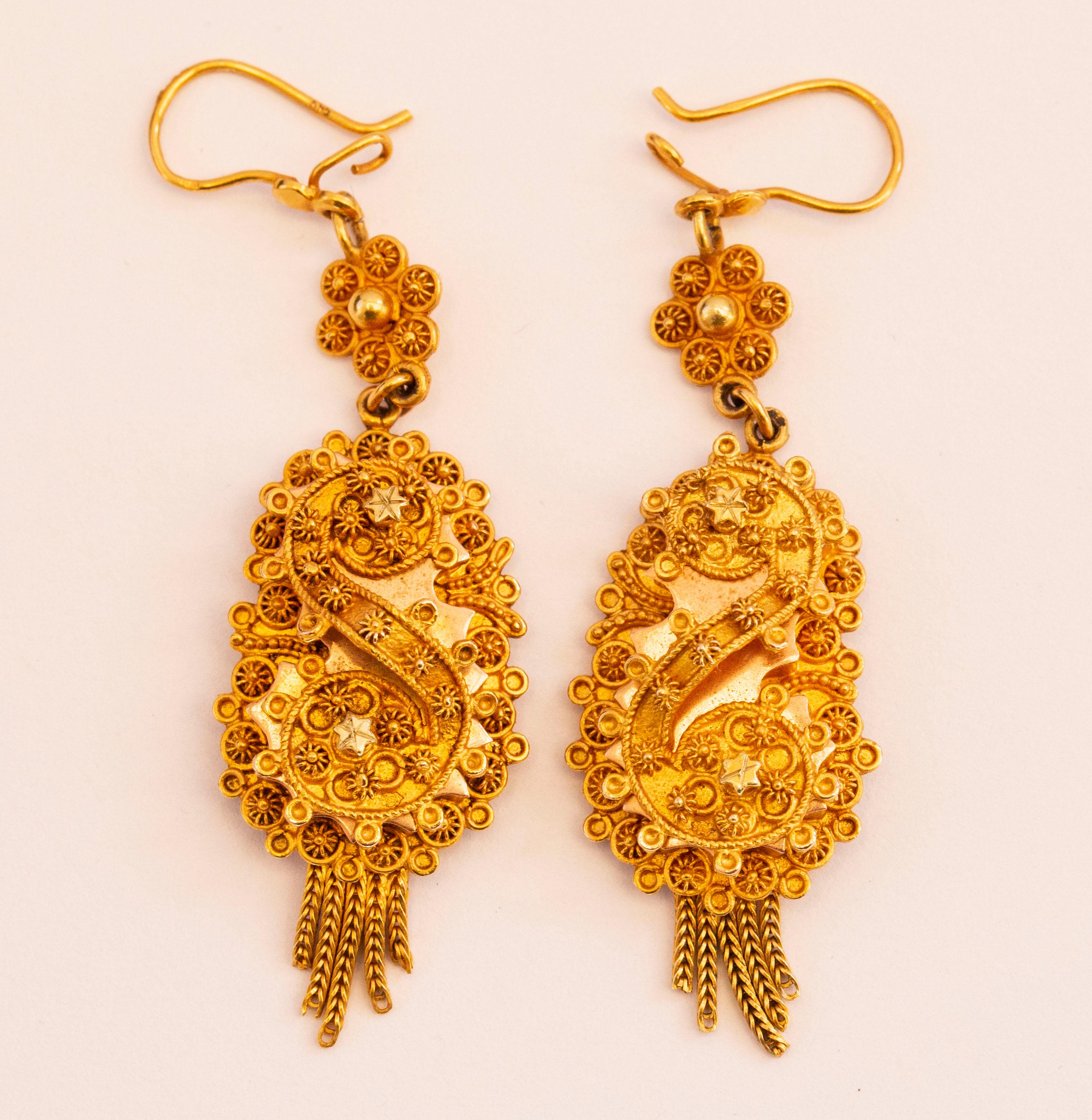 Antique Dutch 14 Karat Yellow and Rose Solid Gold Pair of Earrings In Good Condition For Sale In Arnhem, NL