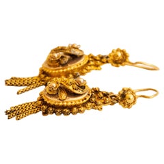 Paire de boucles d'oreilles pendantes néerlandaises anciennes en or jaune 14 carats