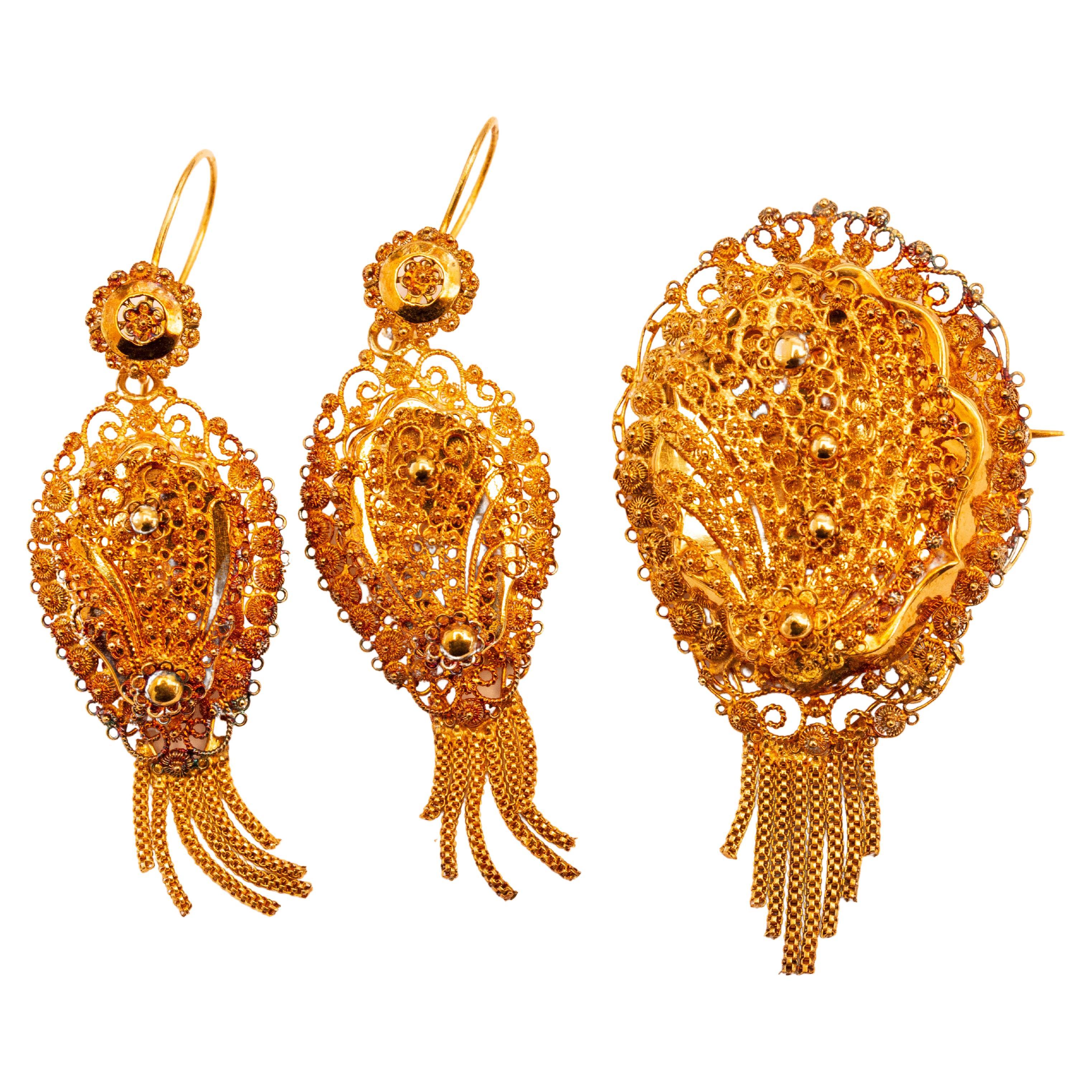Paar antike niederländische Ohrringe aus 14 Karat Gelbgold mit Brosche/Anhänger  im Angebot