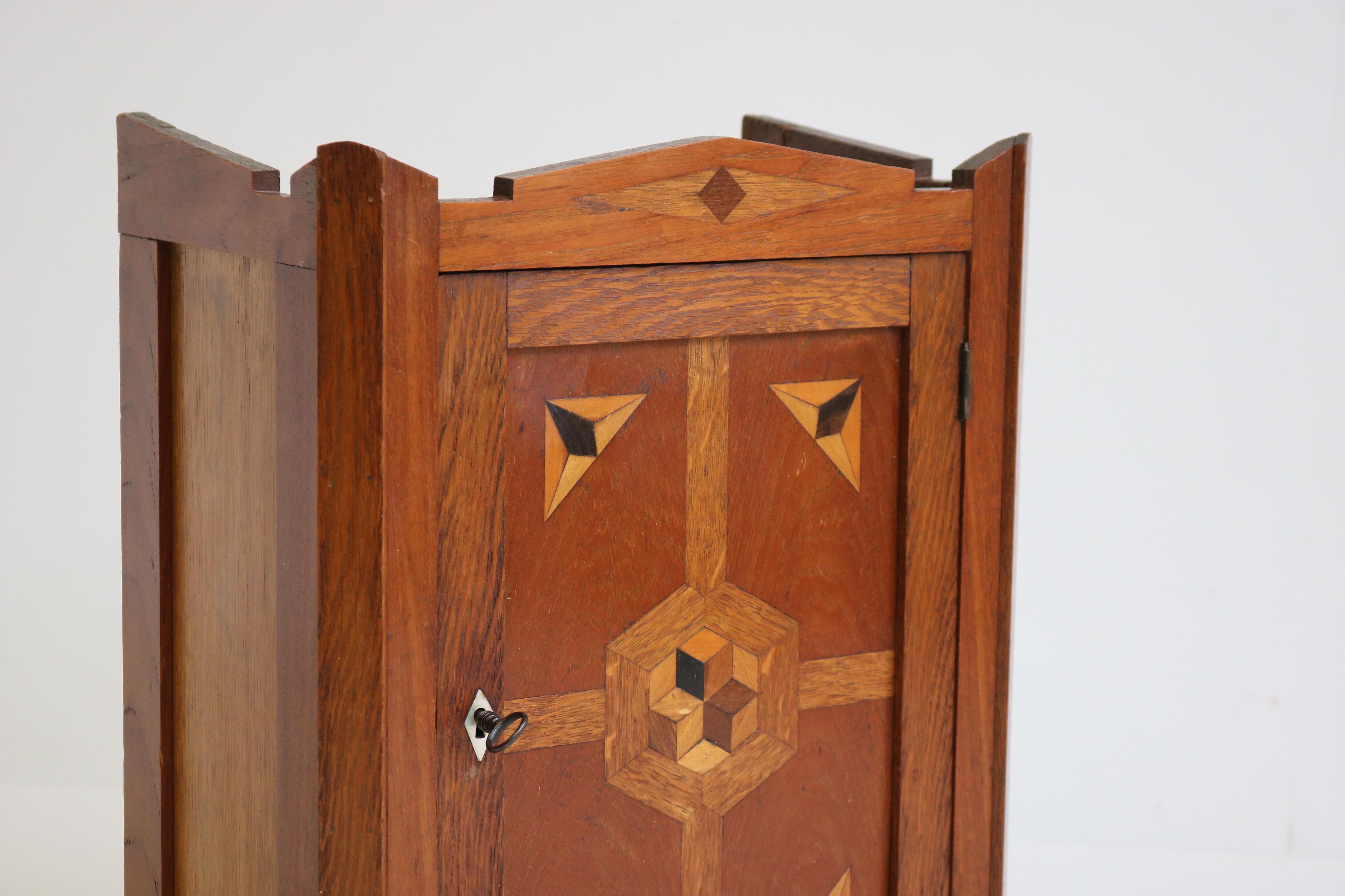 Antique Dutch Amsterdam School Wall Cabinet 1920 Wood Inlay Arts & Crafts Oak In Good Condition In Ijzendijke, NL