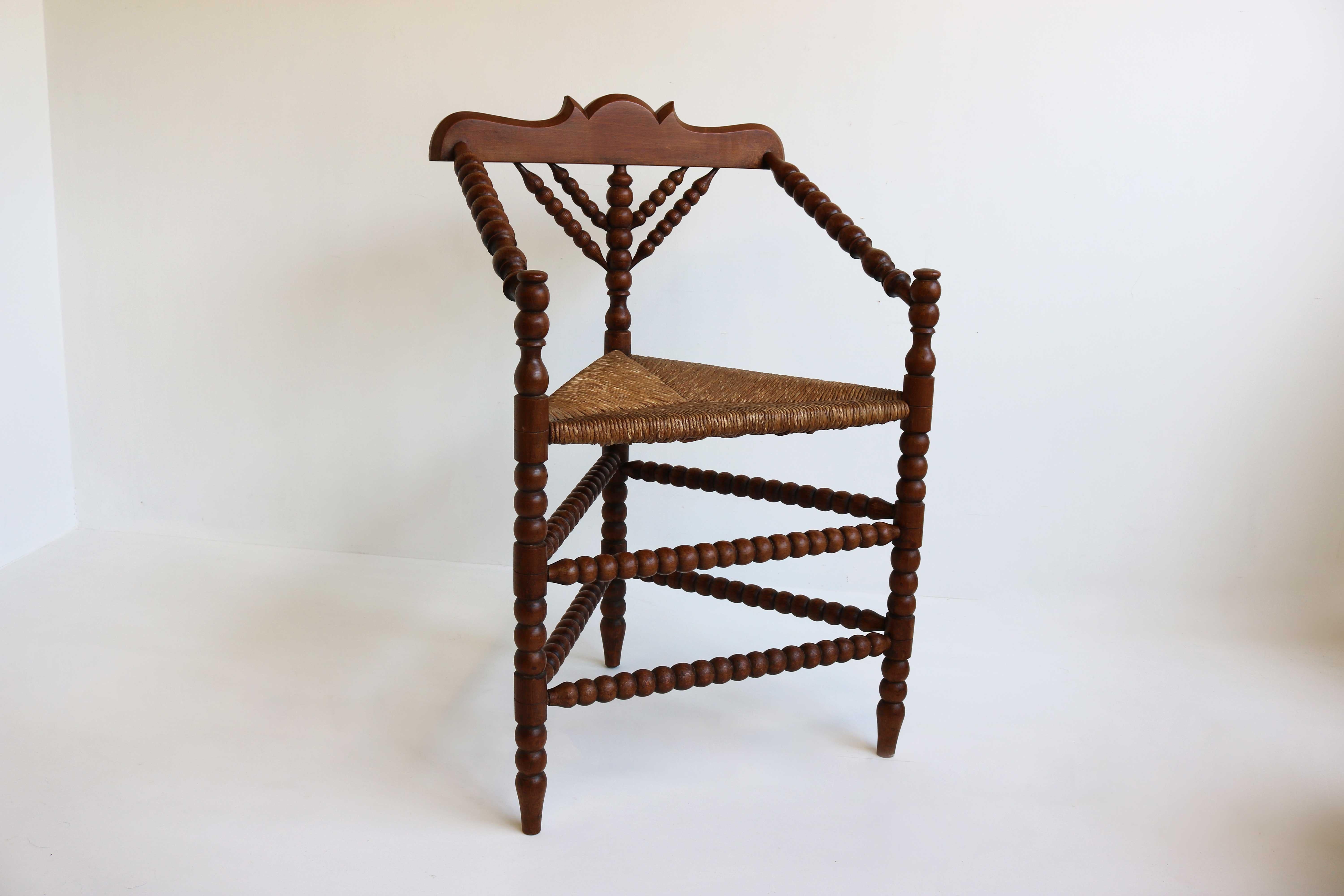 Antique Dutch Armchair Triangular Turned Bobbin Corner Chair Rush Seat Rustic In Good Condition For Sale In Ijzendijke, NL