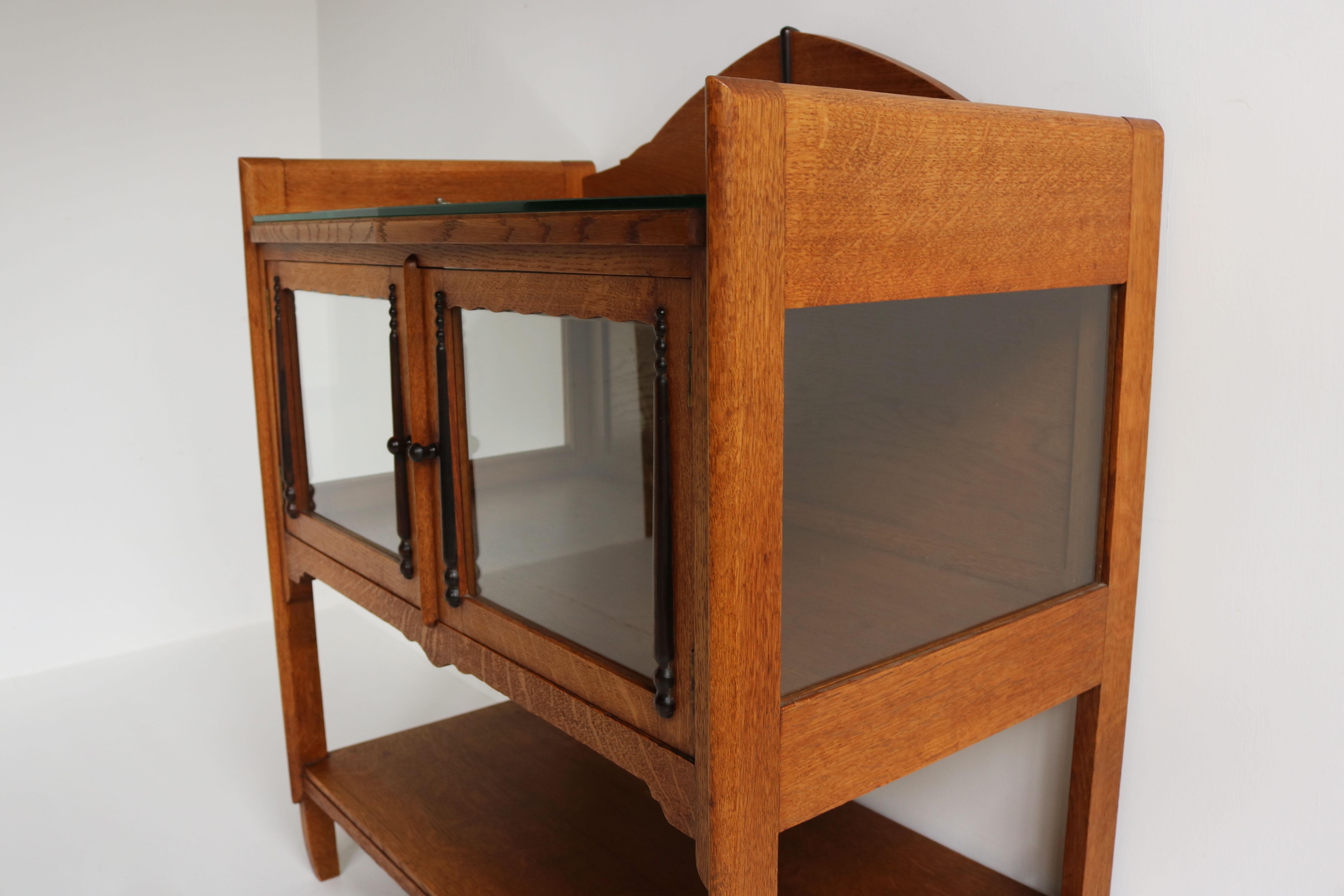 Ancienne école hollandaise Art Déco d'Amsterdam 1920 Tea Cabinet / Display Bar Cabinet en vente 6