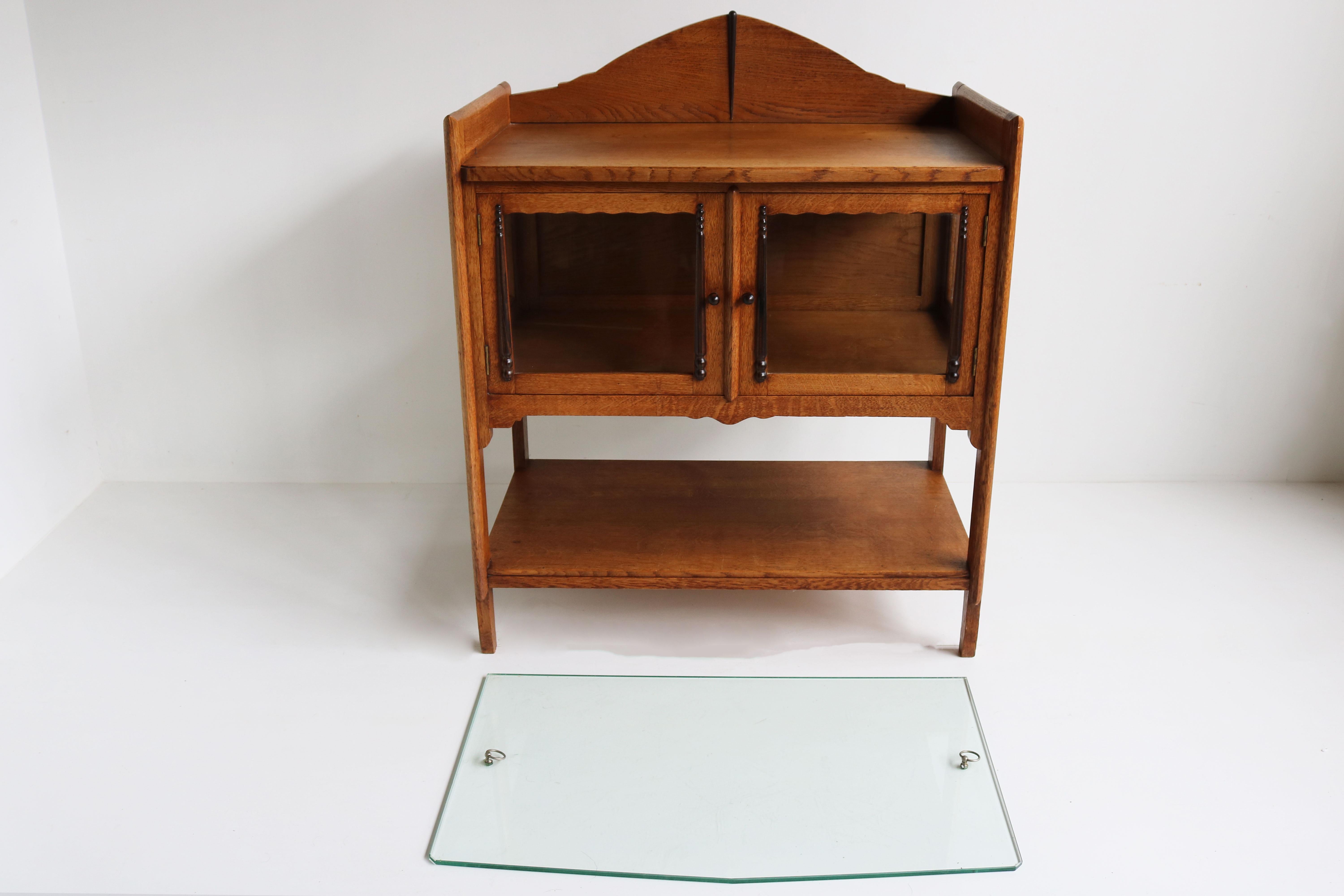 Ancienne école hollandaise Art Déco d'Amsterdam 1920 Tea Cabinet / Display Bar Cabinet en vente 1