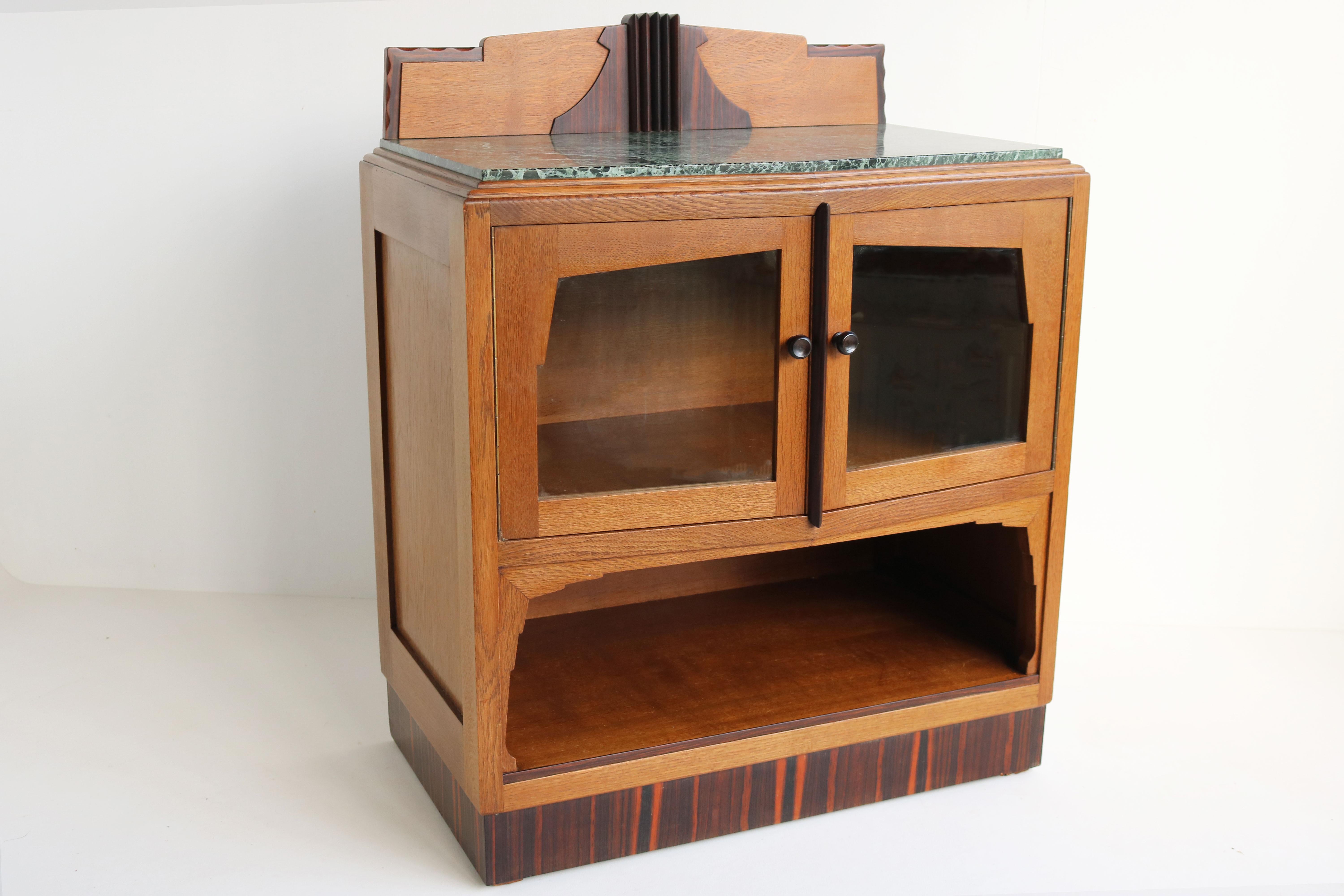 Antique Dutch Art Deco Amsterdam School 1920 Tea Cabinet / Display Cabinet Oak For Sale 9