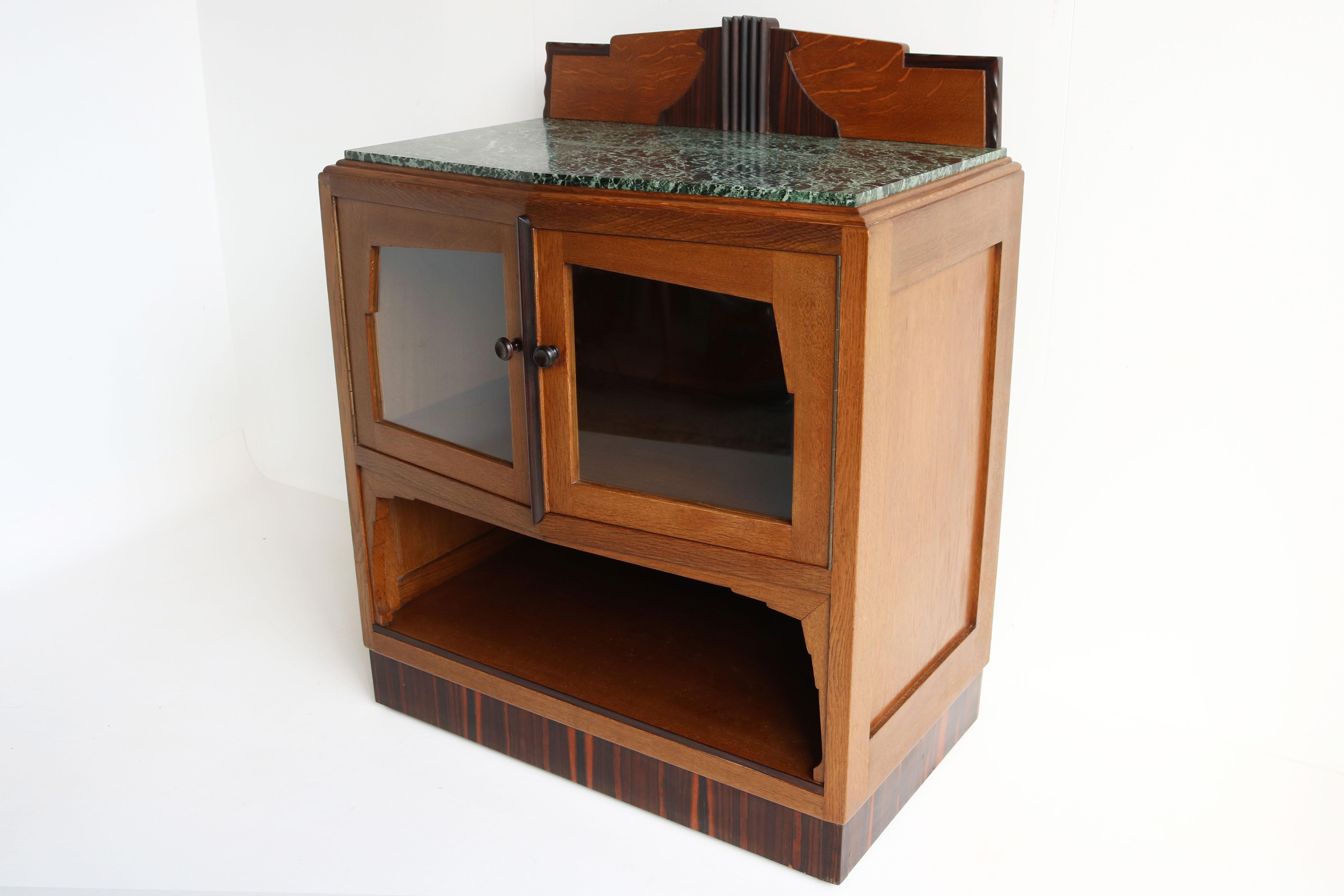 Antique Dutch Art Deco Amsterdam School 1920 Tea Cabinet / Display Cabinet Oak For Sale 2