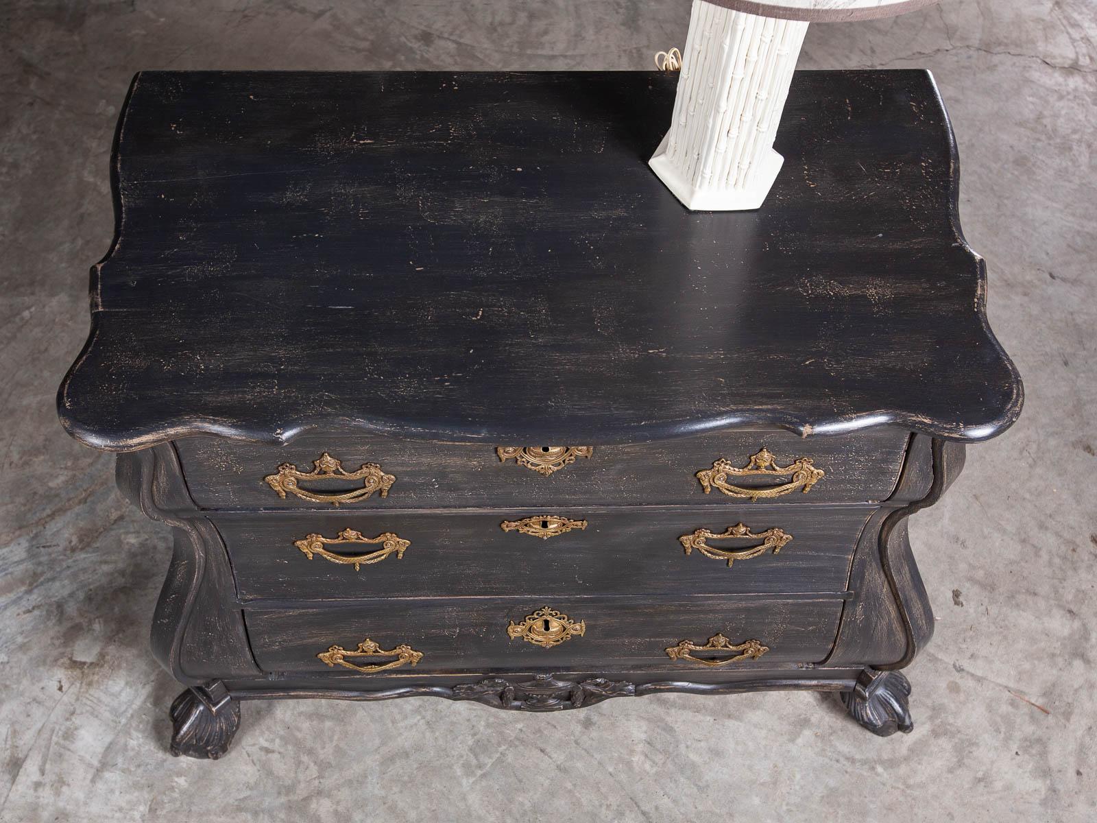 Dutch Colonial Antique Dutch Baroque Style Painted Bombé Mahogany Chest Holland, circa 1850 For Sale