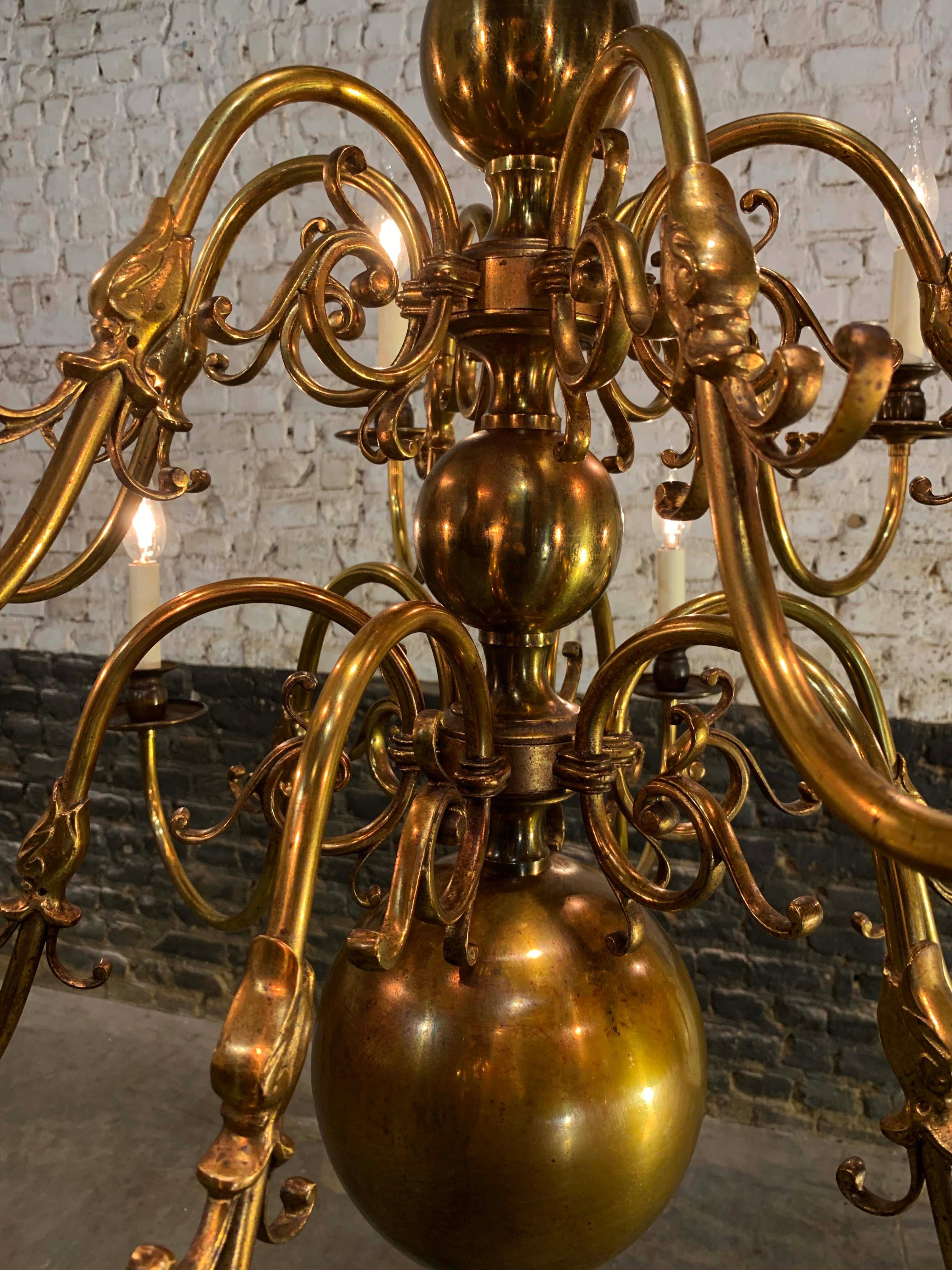 Antique Dutch Brass Two-Tier Twelve-Light Bulbous and Scrolled Chandelier In Good Condition In Casteren, NL