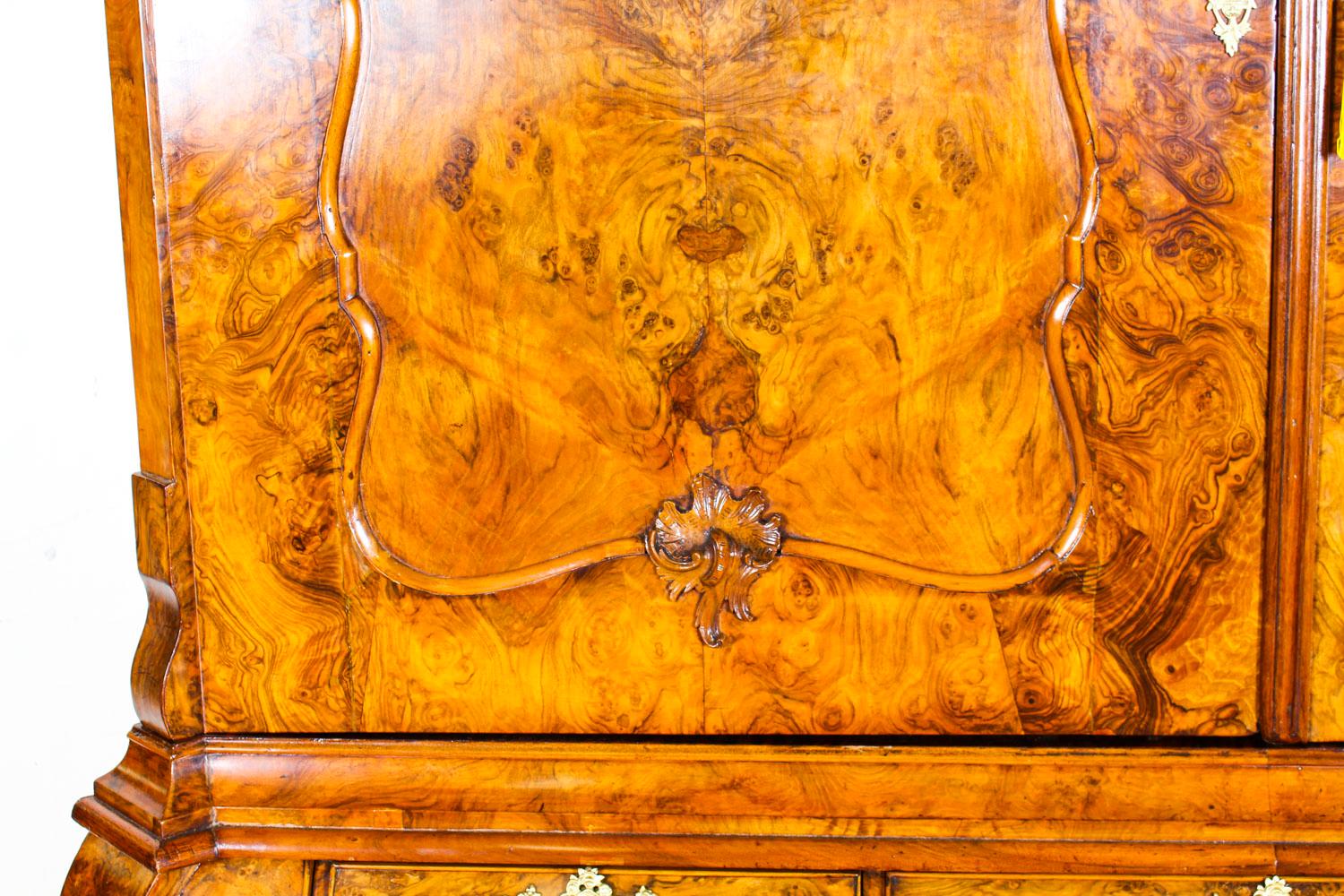 Antique Dutch Burr Walnut Bombé Cabinet Armoire Secret Drawers, 18th Century 2