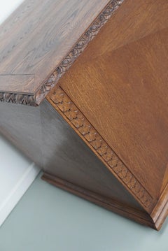 Ancien bureau / comptoir de magasin Art Nouveau en chêne sculpté hollandais, début du 20ème siècle