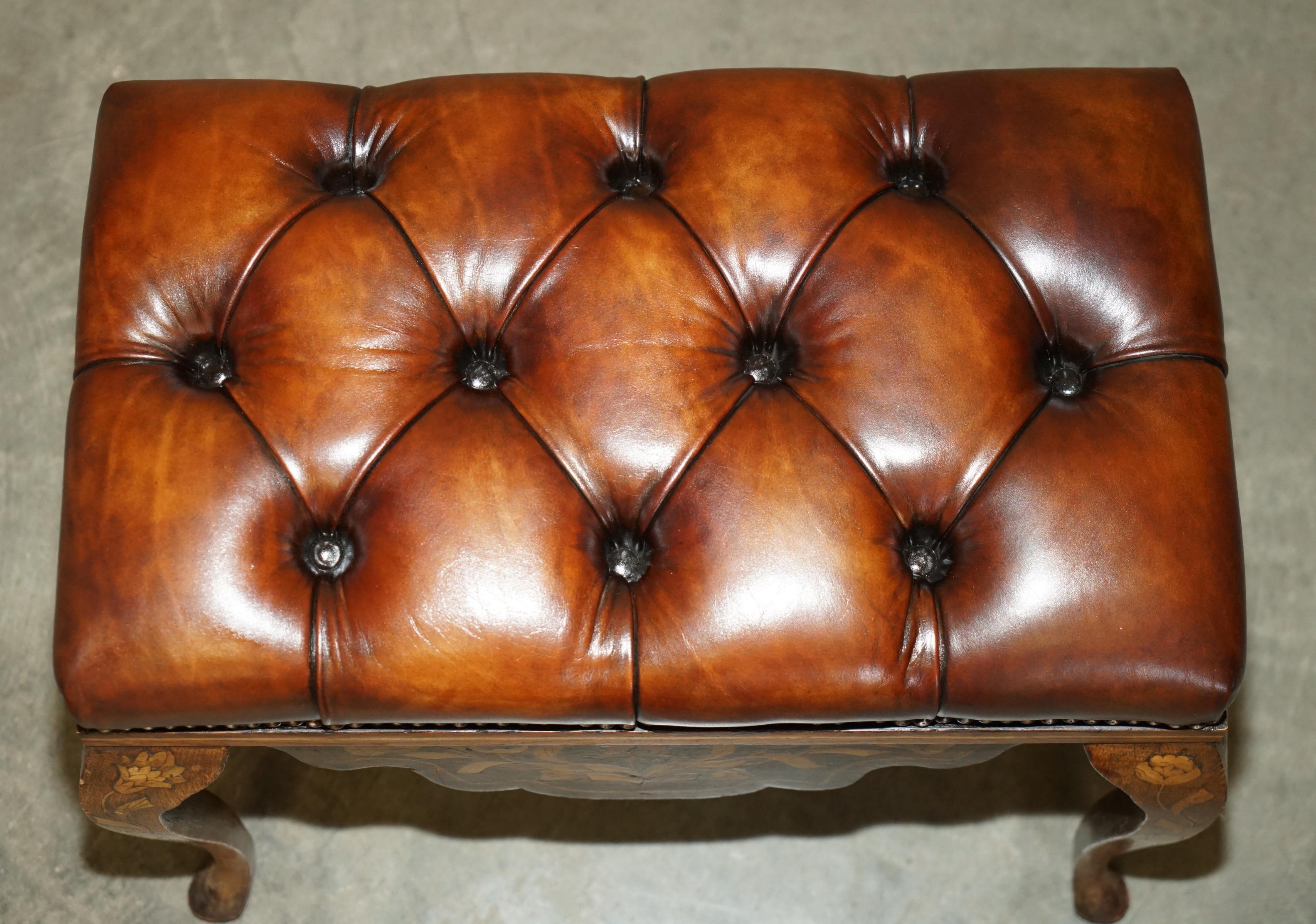 Olandese ANTICO DUTCH CIRCA 1860 IN PELLE MARRONE E LEGNO DURO CHETERFIELD SGABELLO PiANO PANCHINA in vendita