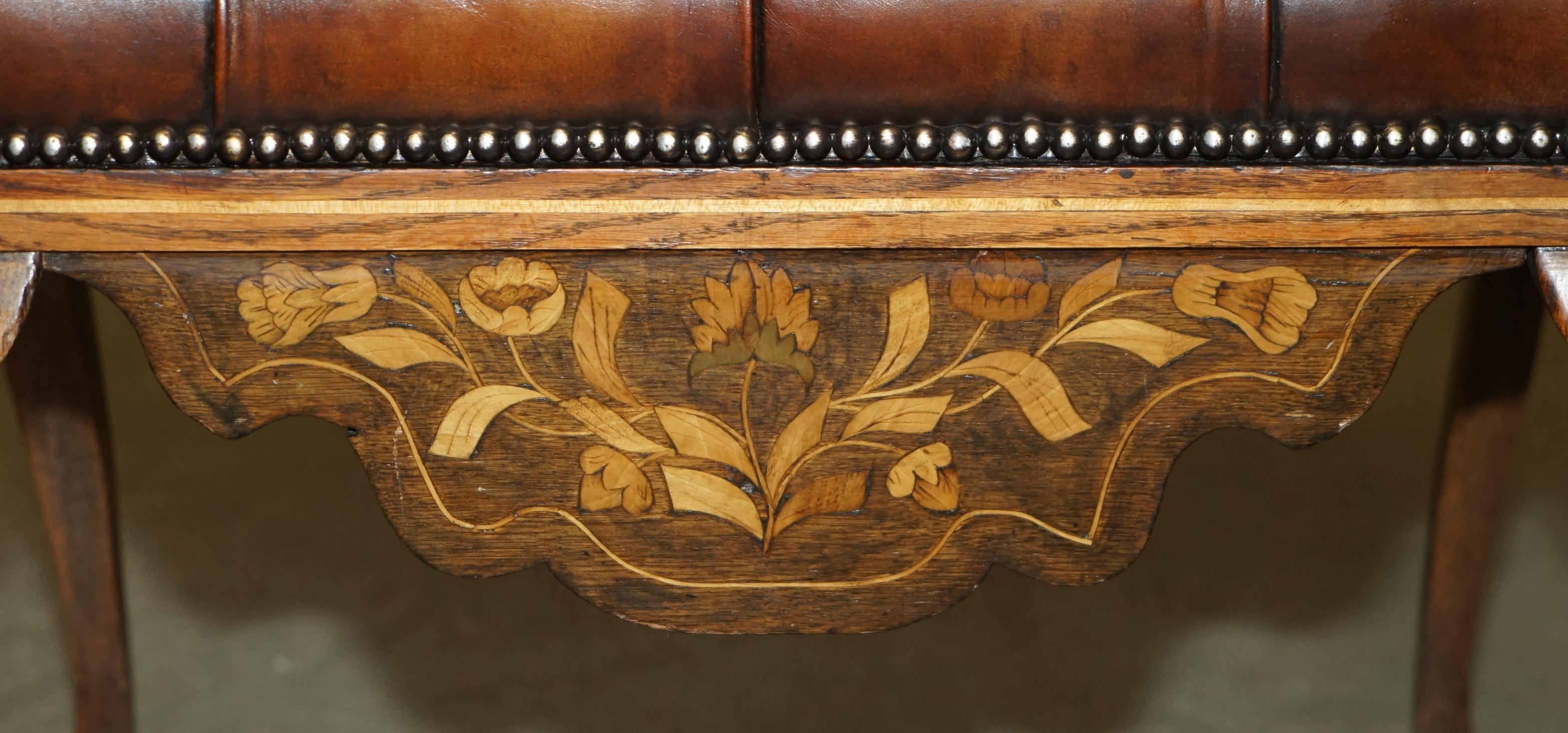 Pelle ANTICO DUTCH CIRCA 1860 IN PELLE MARRONE E LEGNO DURO CHETERFIELD SGABELLO PiANO PANCHINA in vendita