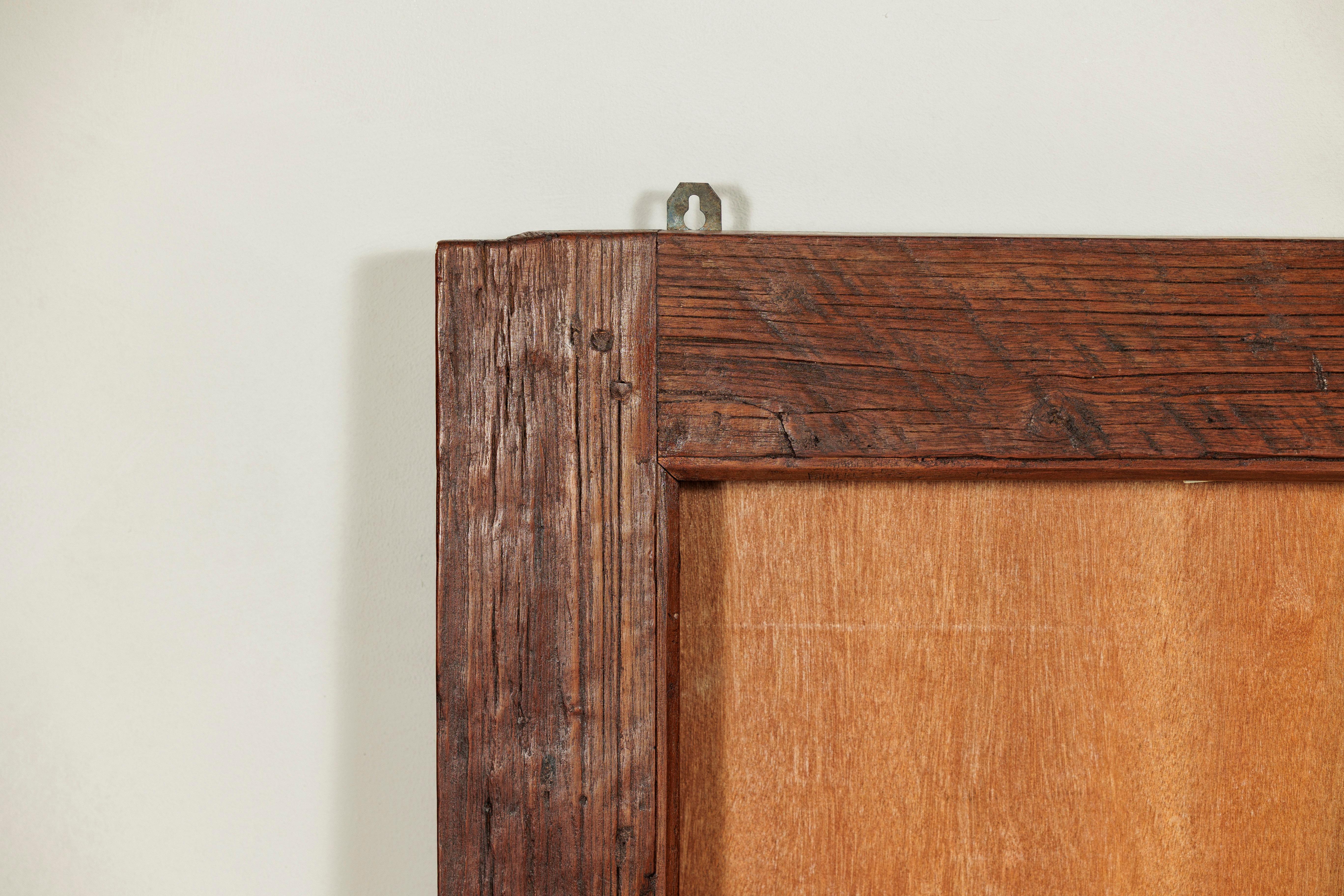 Antiker holländischer kolonialer Java-Holzrahmen mit rustikalen handgeschnitzten Details im Angebot 2