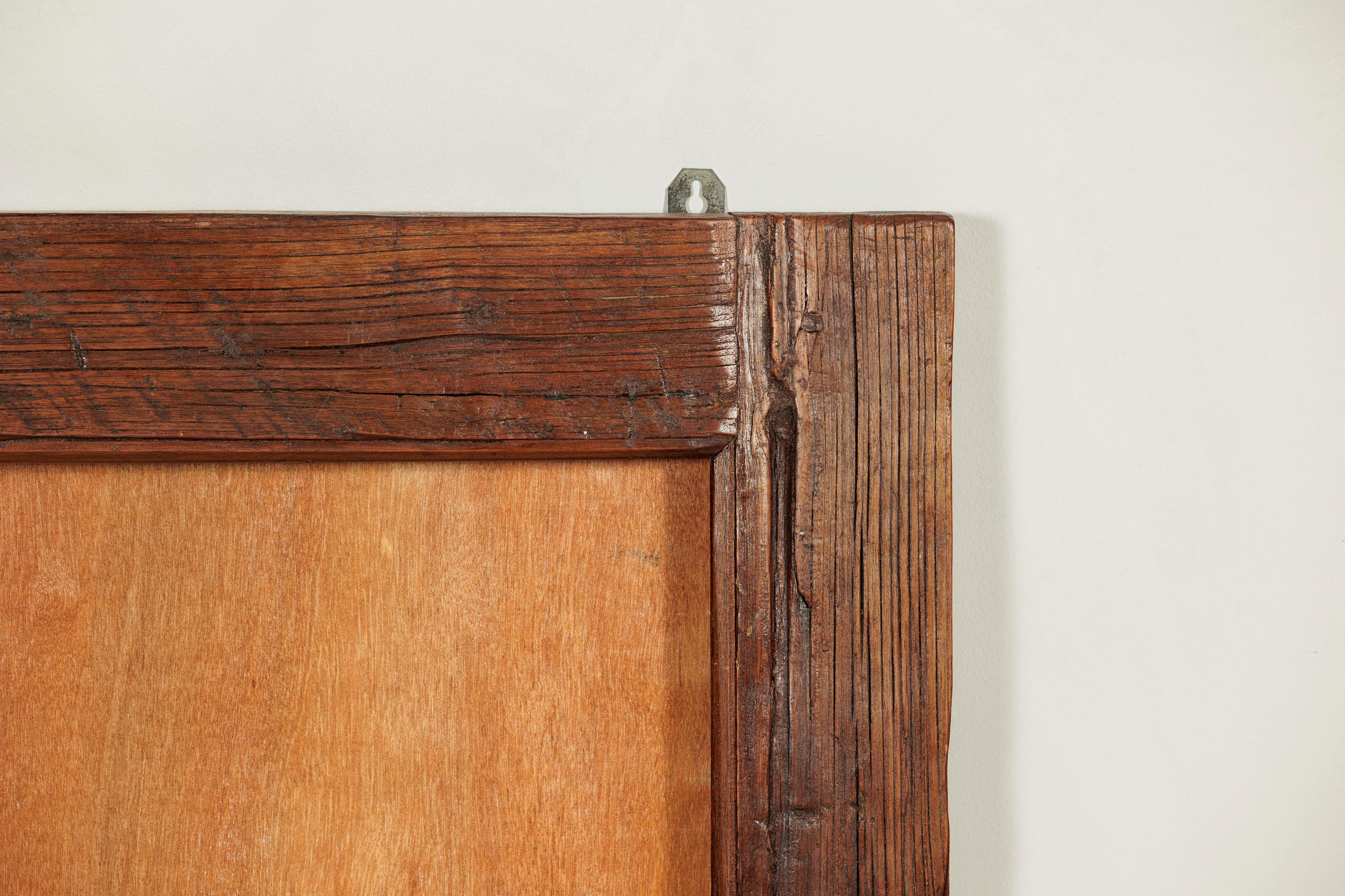 Antiker holländischer kolonialer Java-Holzrahmen mit rustikalen handgeschnitzten Details im Angebot 3