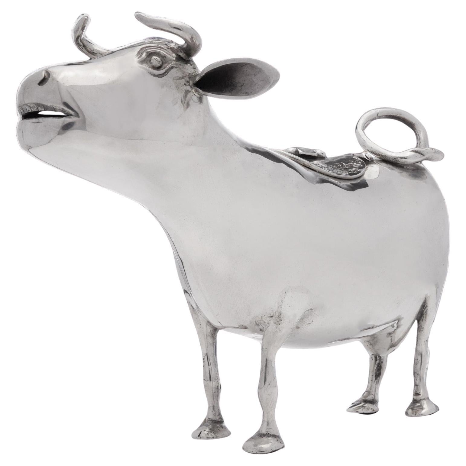 Antique Dutch Cow Shaped Creamer - Early 20th Century For Sale